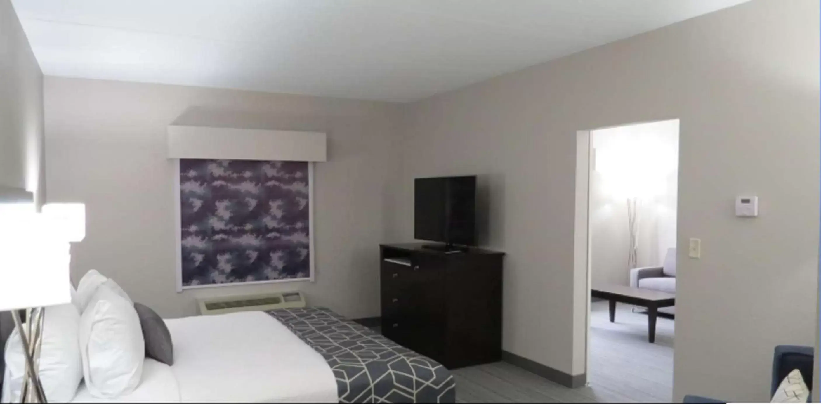 Photo of the whole room, Bed in Best Western Plus Wilkes Barre-Scranton Airport Hotel