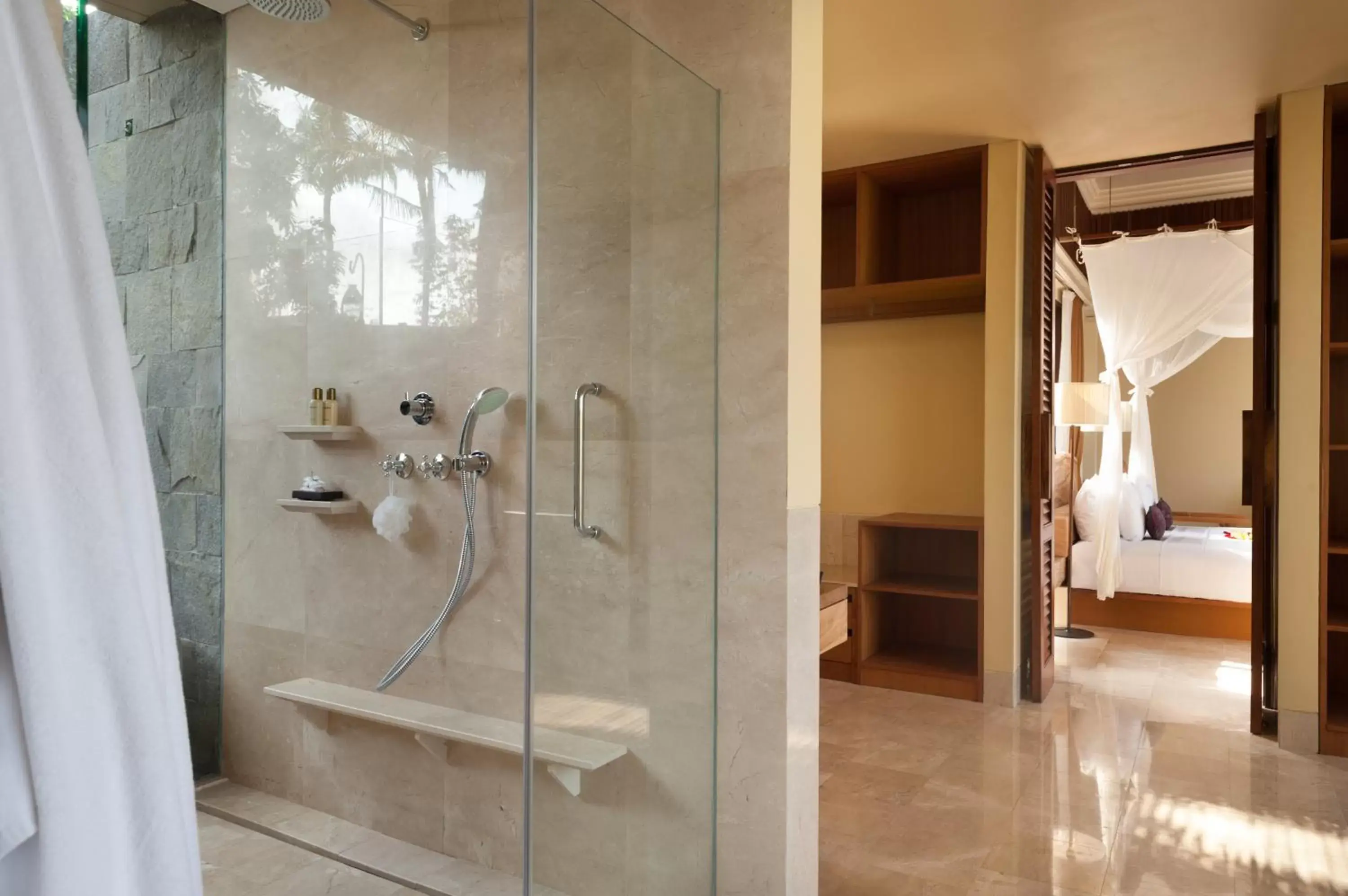 Shower, Bathroom in Komaneka at Tanggayuda Ubud