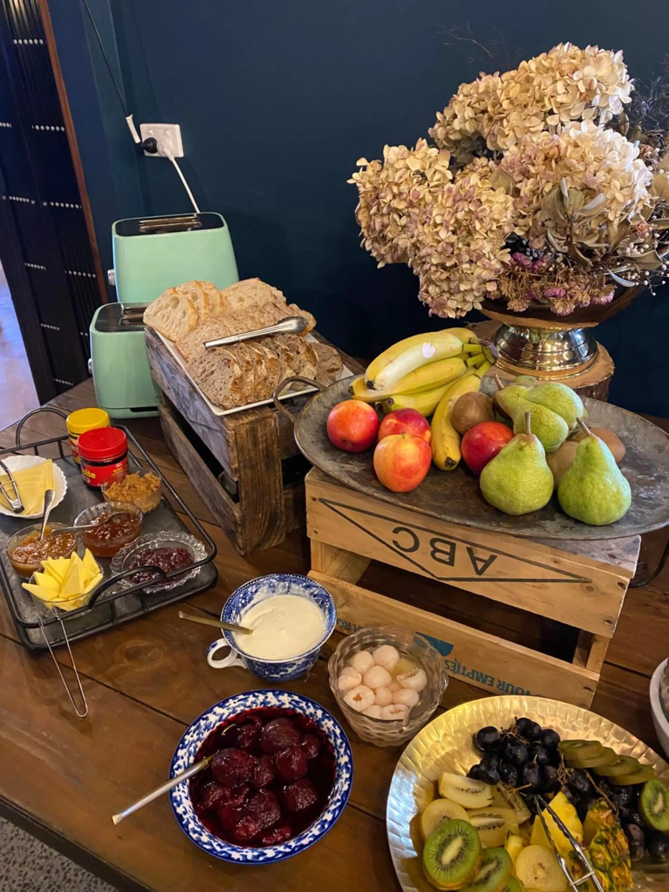 Buffet breakfast in The Narrows Landing Hotel