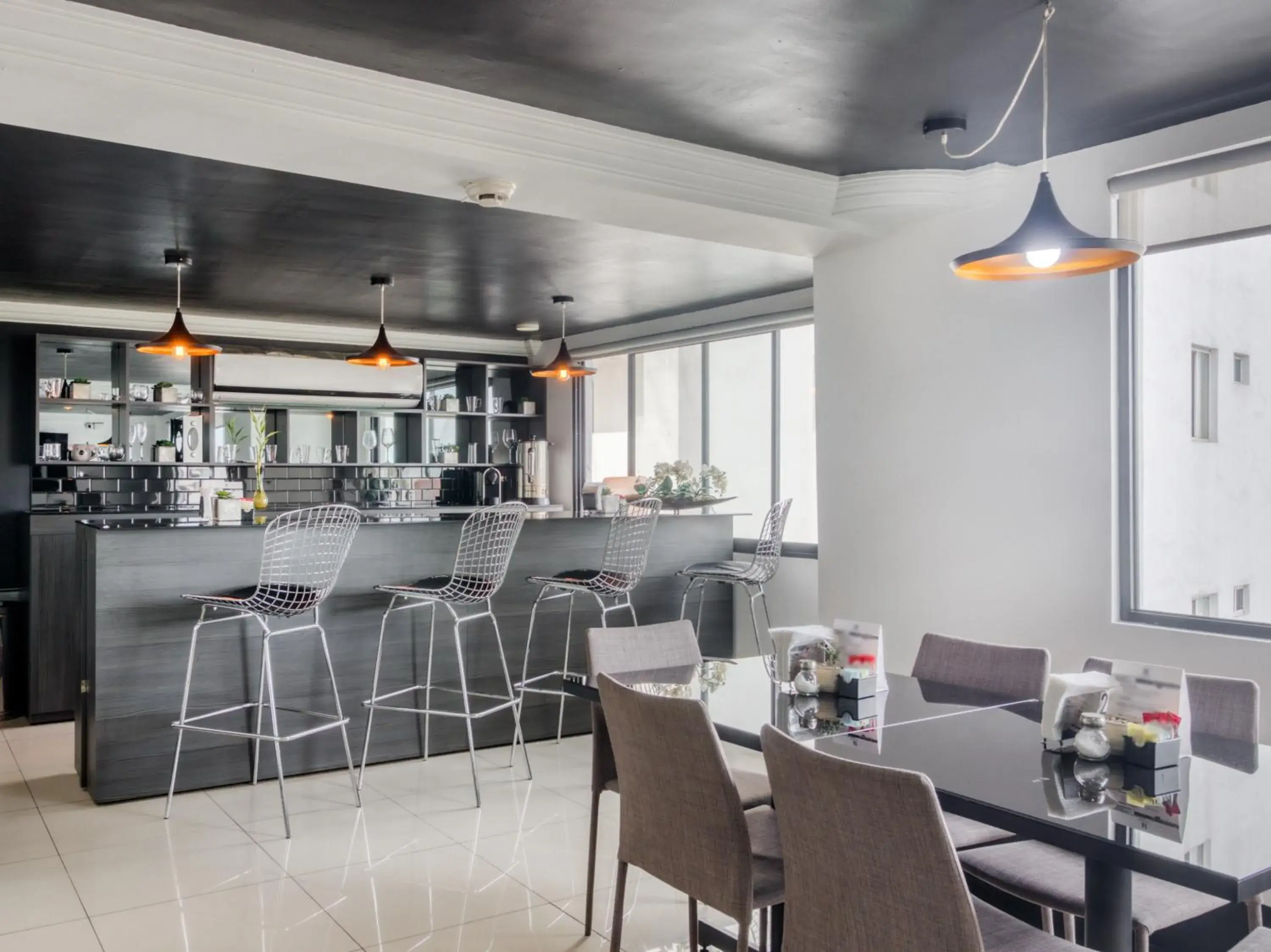 Restaurant/places to eat in VN Hotel Restaurant/places to eat in VN Hotel