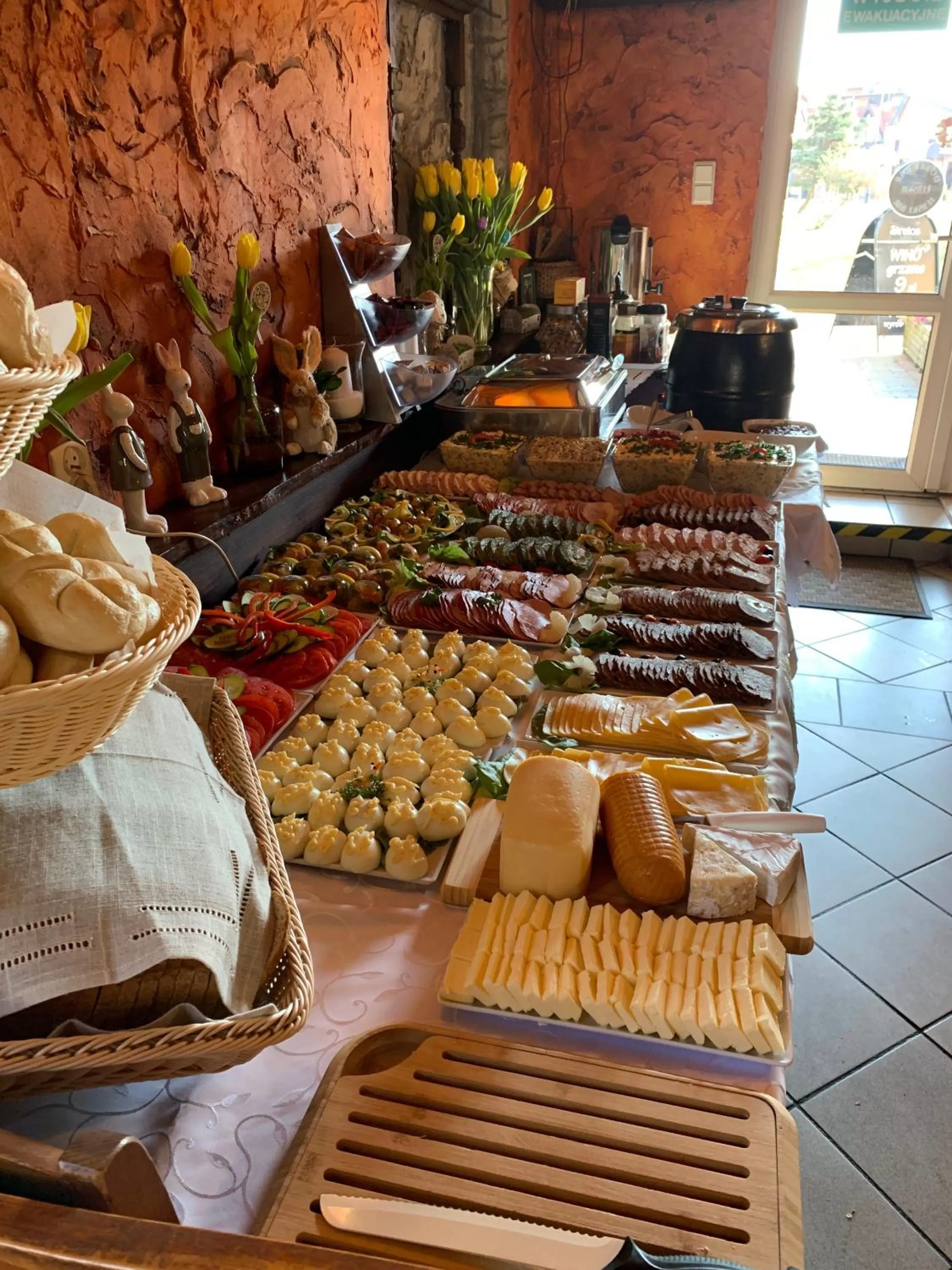 Buffet breakfast in Stratos