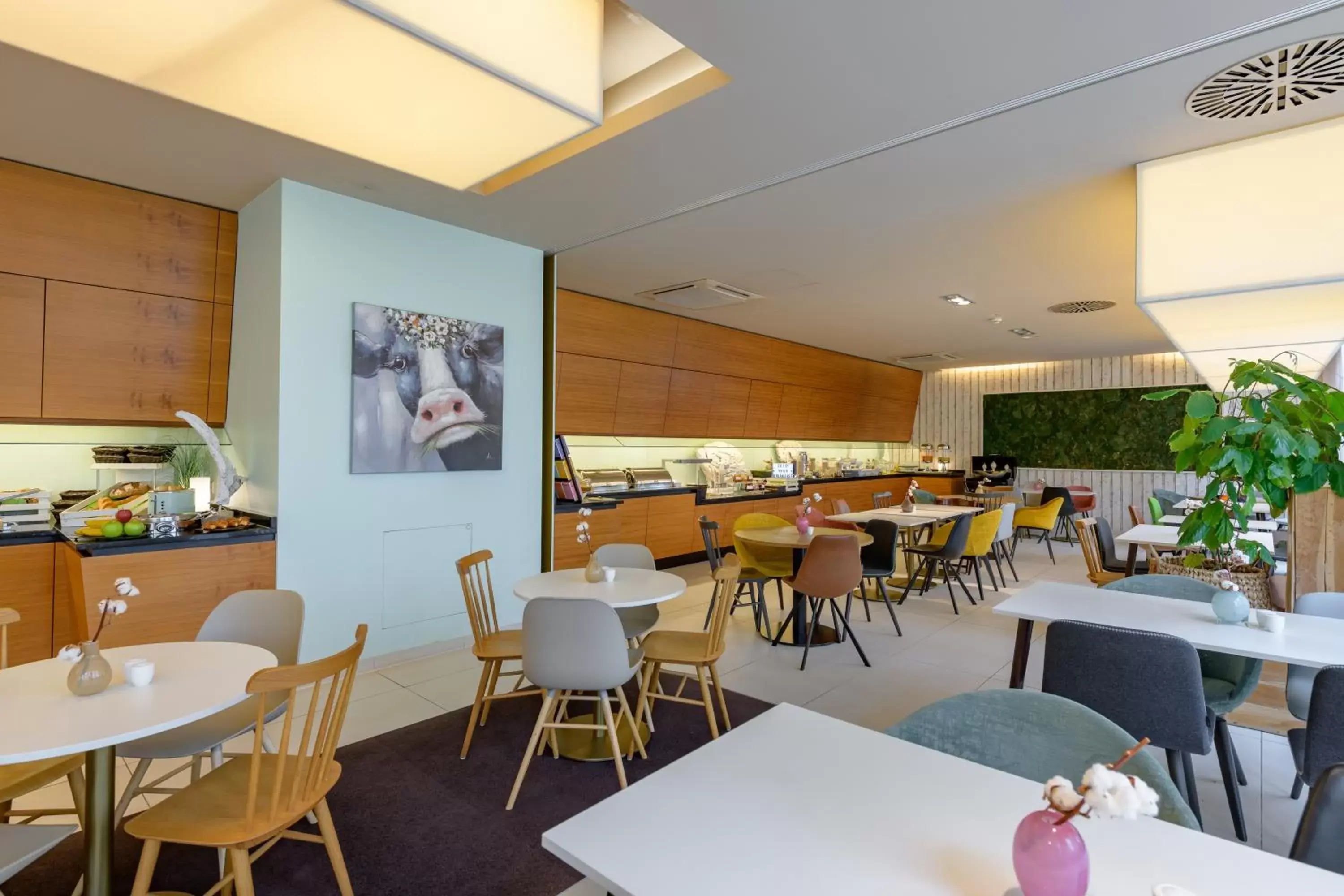 Restaurant/Places to Eat in Novotel Nurnberg AM Messezentrum