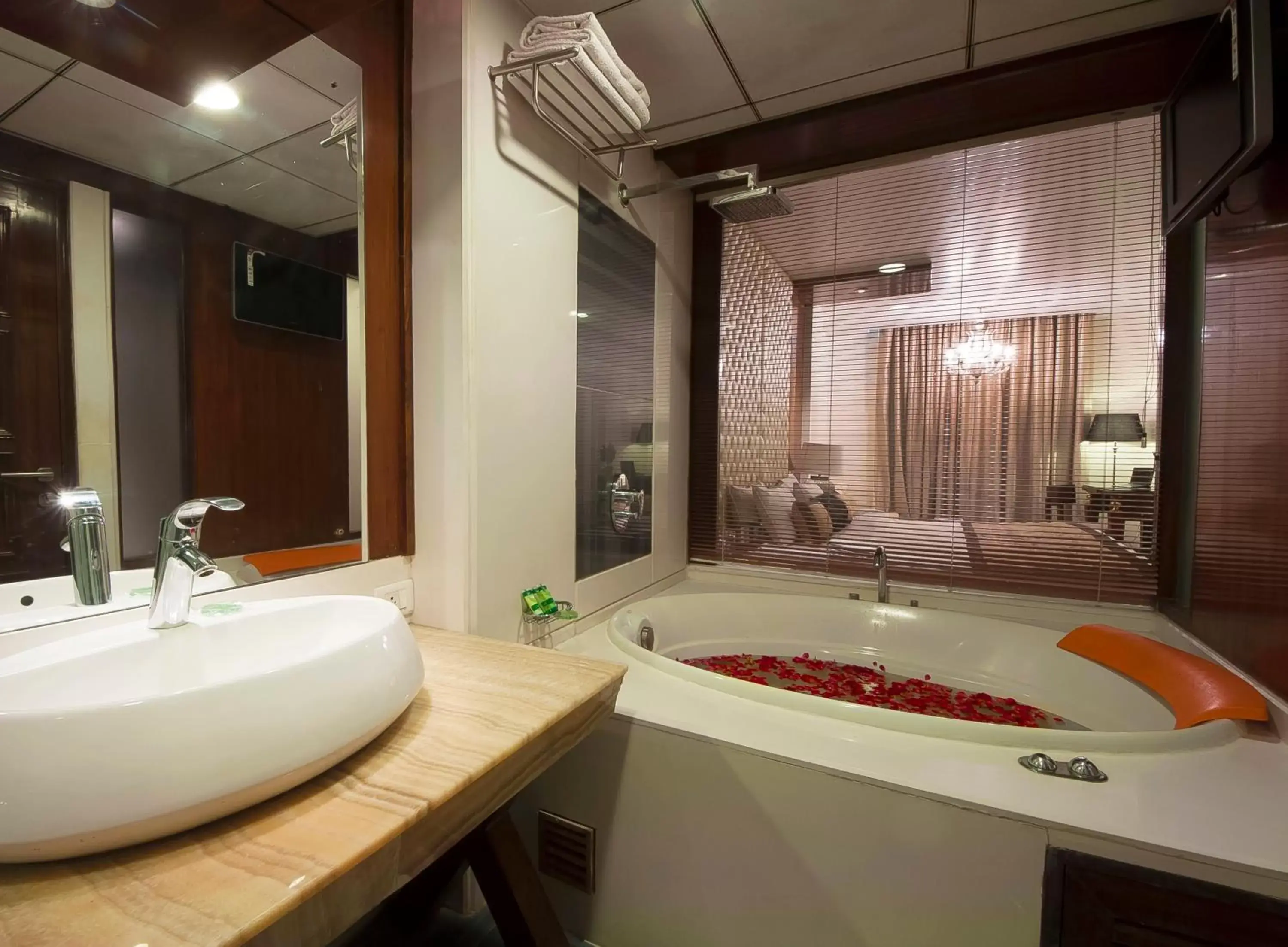 Aura Suite with Private Jacuzzi  in Hotel Aura