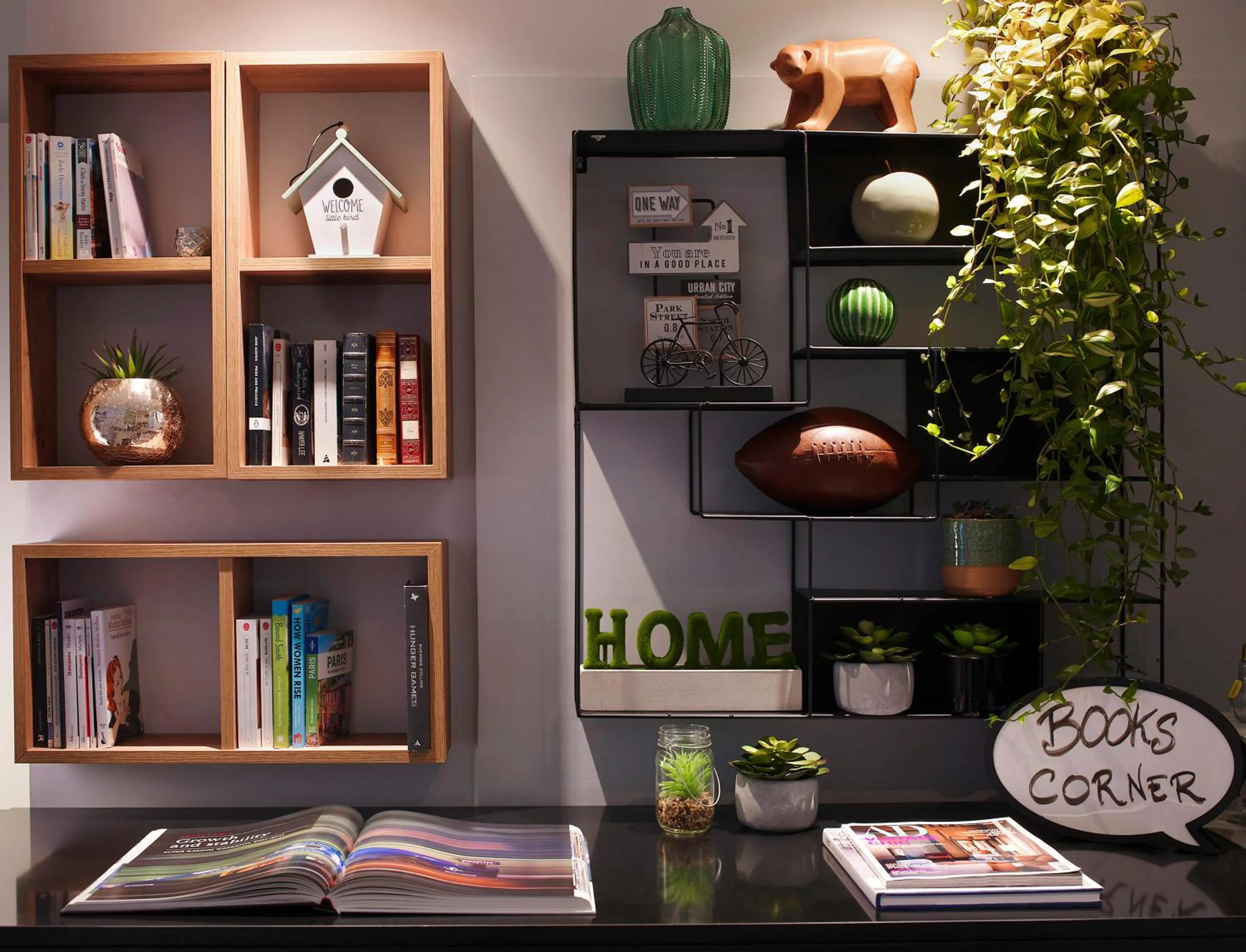 Library in Hotel Paris Opera Affiliated by Meliá