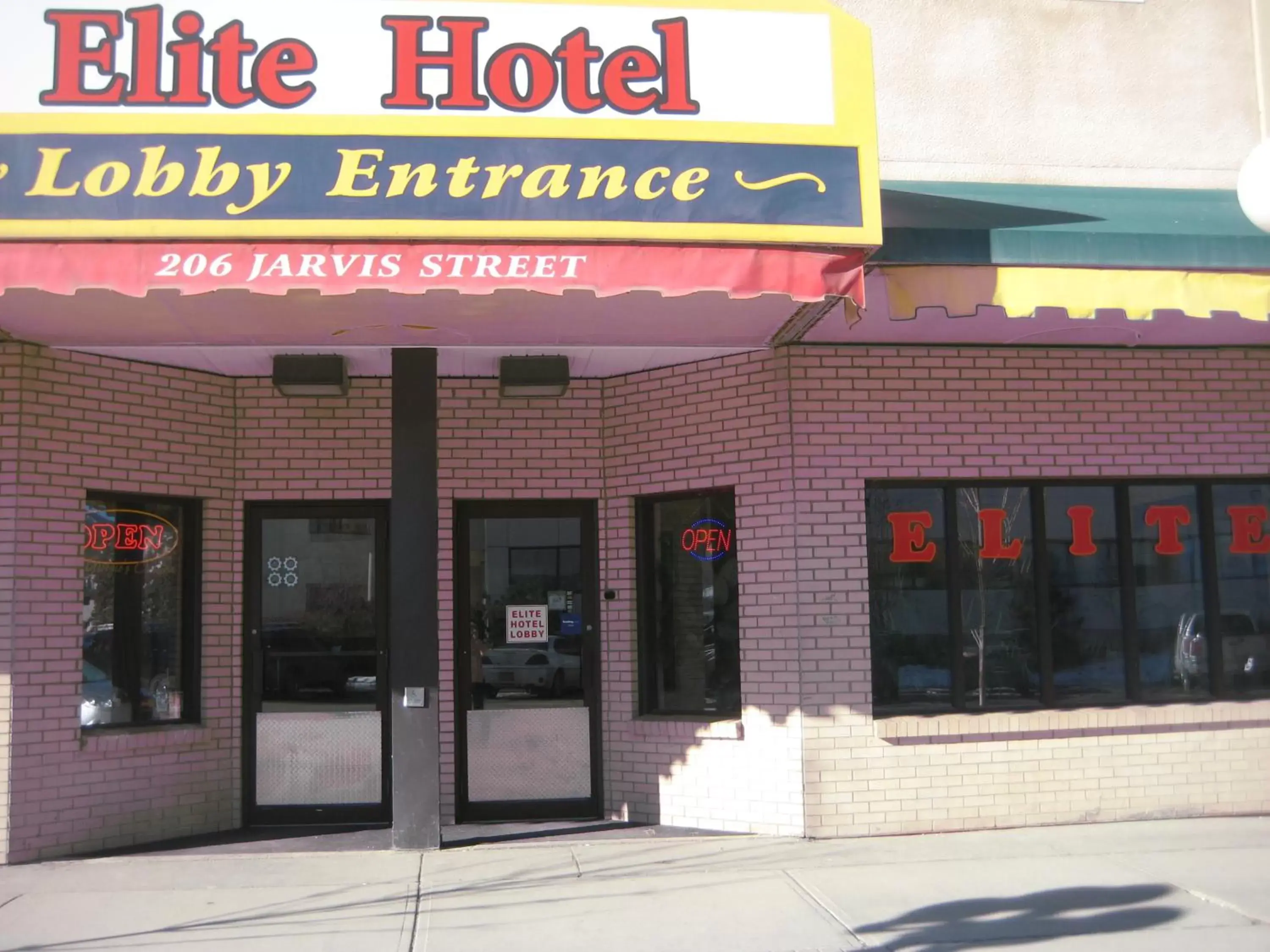 Facade/entrance in Elite Hotel "Downtown Center" " Ski & Northern light Tour"