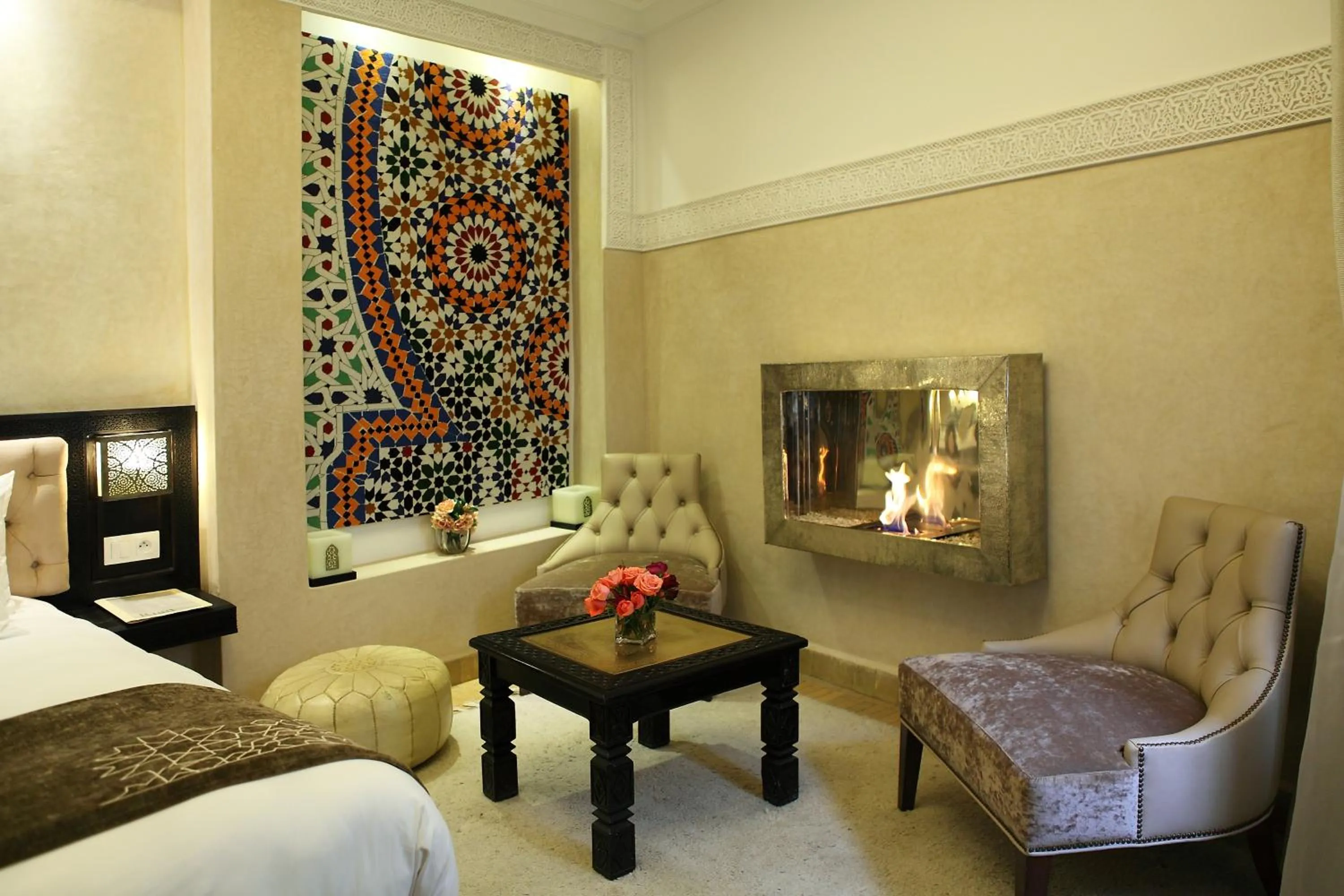 Seating area, Bed in Riad Monceau