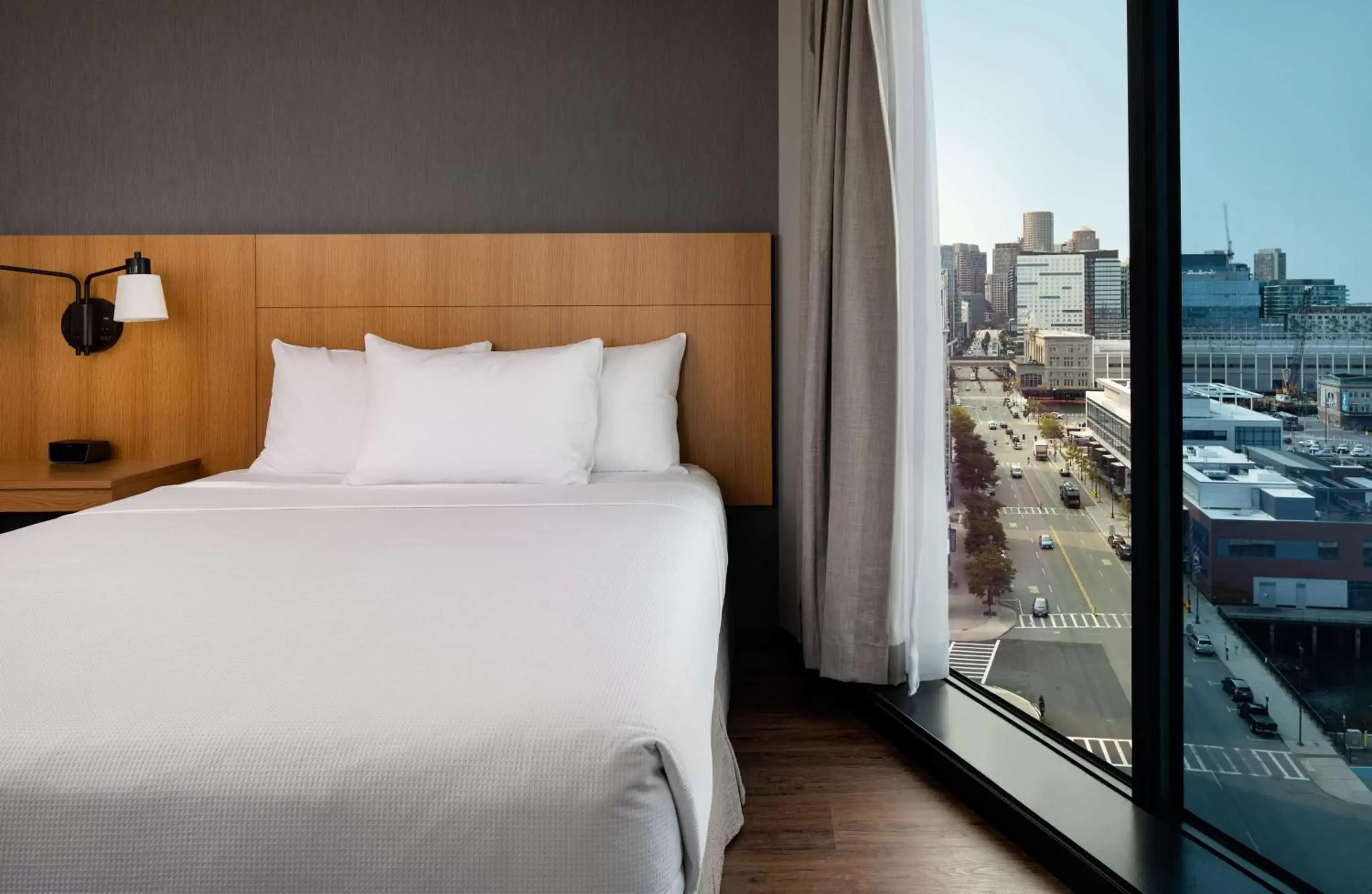 Photo of the whole room, Bed in Hyatt Place Boston/Seaport District