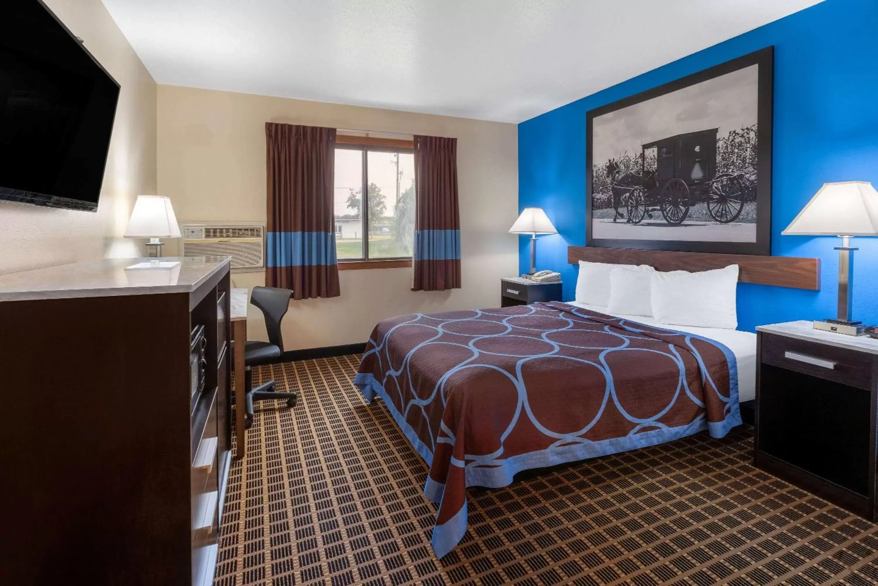Photo of the whole room, Bed in Super 8 by Wyndham Elkhart