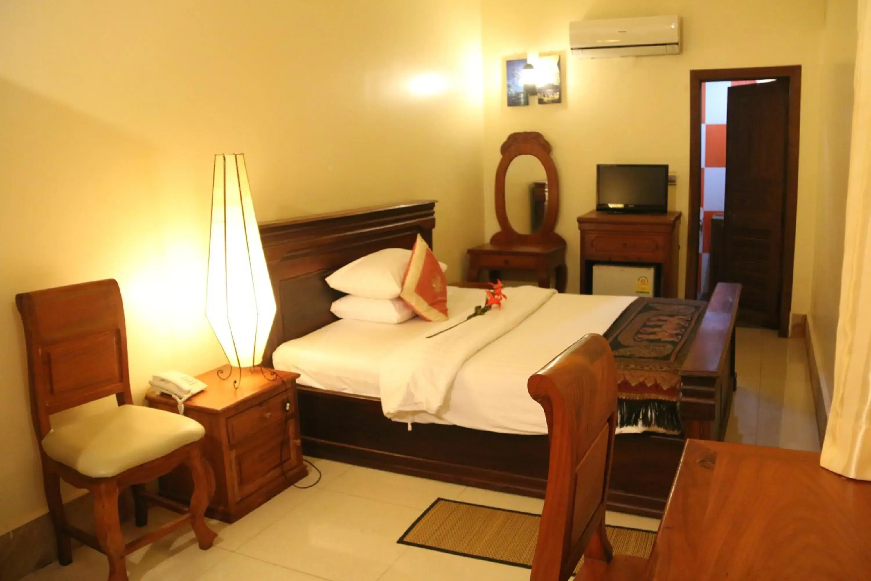 Property building, Bed in Shining Angkor Boutique Hotel