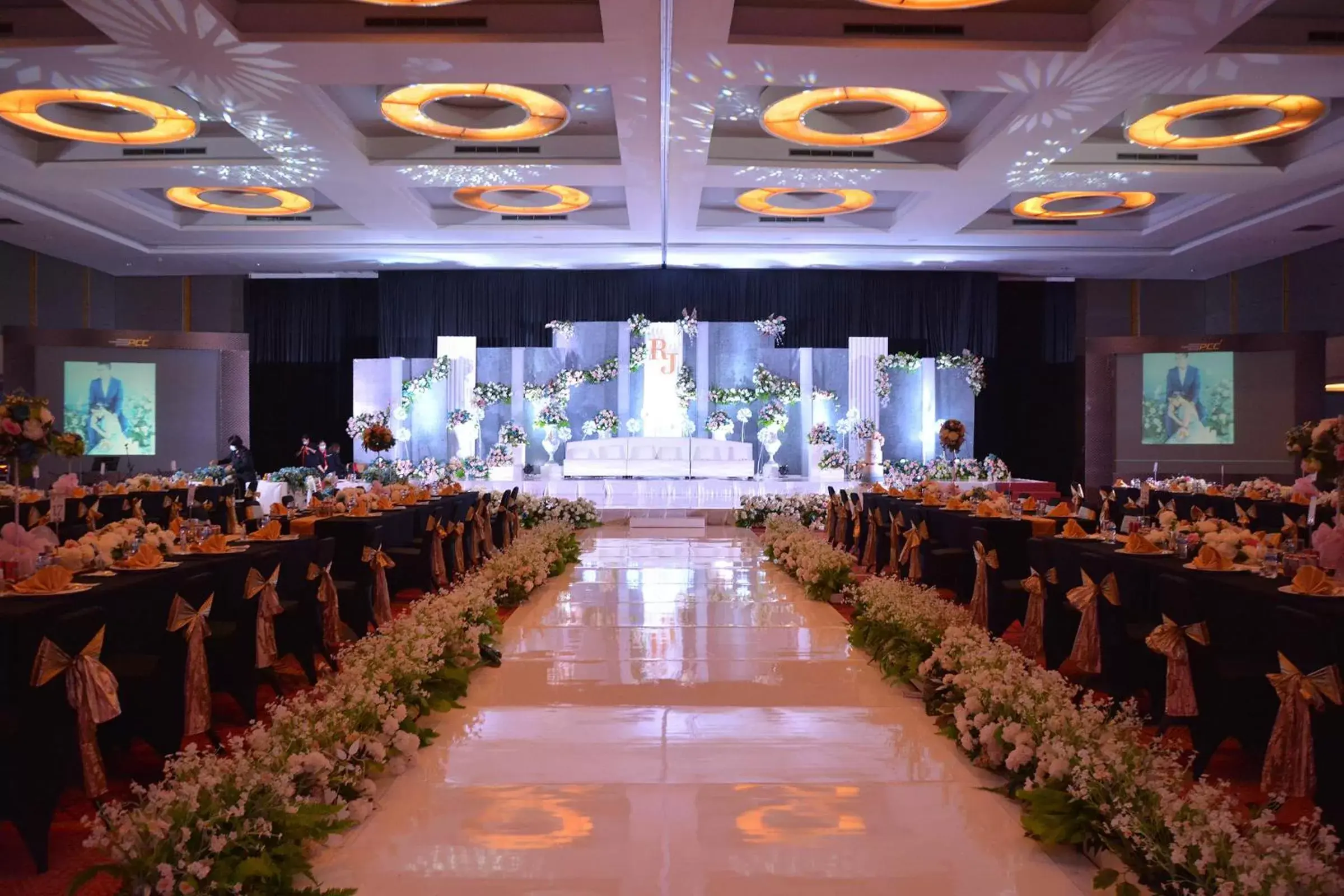 wedding, Banquet Facilities in Truntum Padang