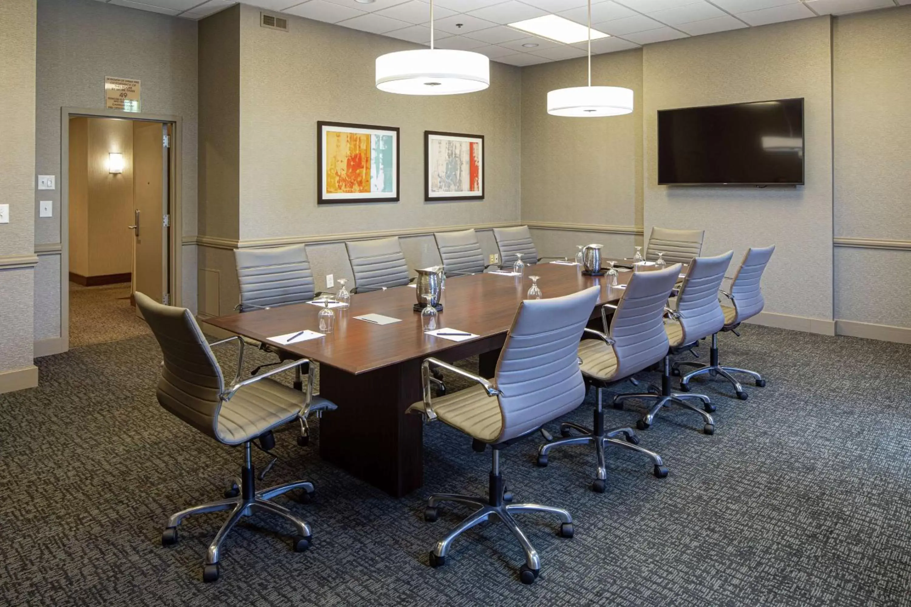 Meeting/conference room in DoubleTree by Hilton Pittsburgh-Green Tree