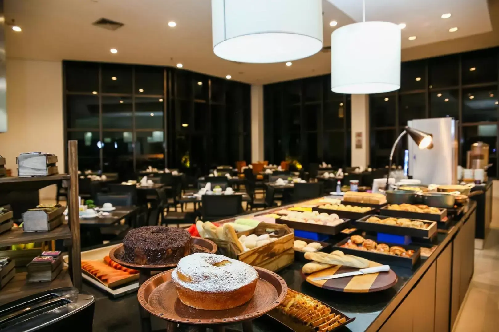 Restaurant/Places to Eat in Double Tree by Hilton São Paulo Itaim