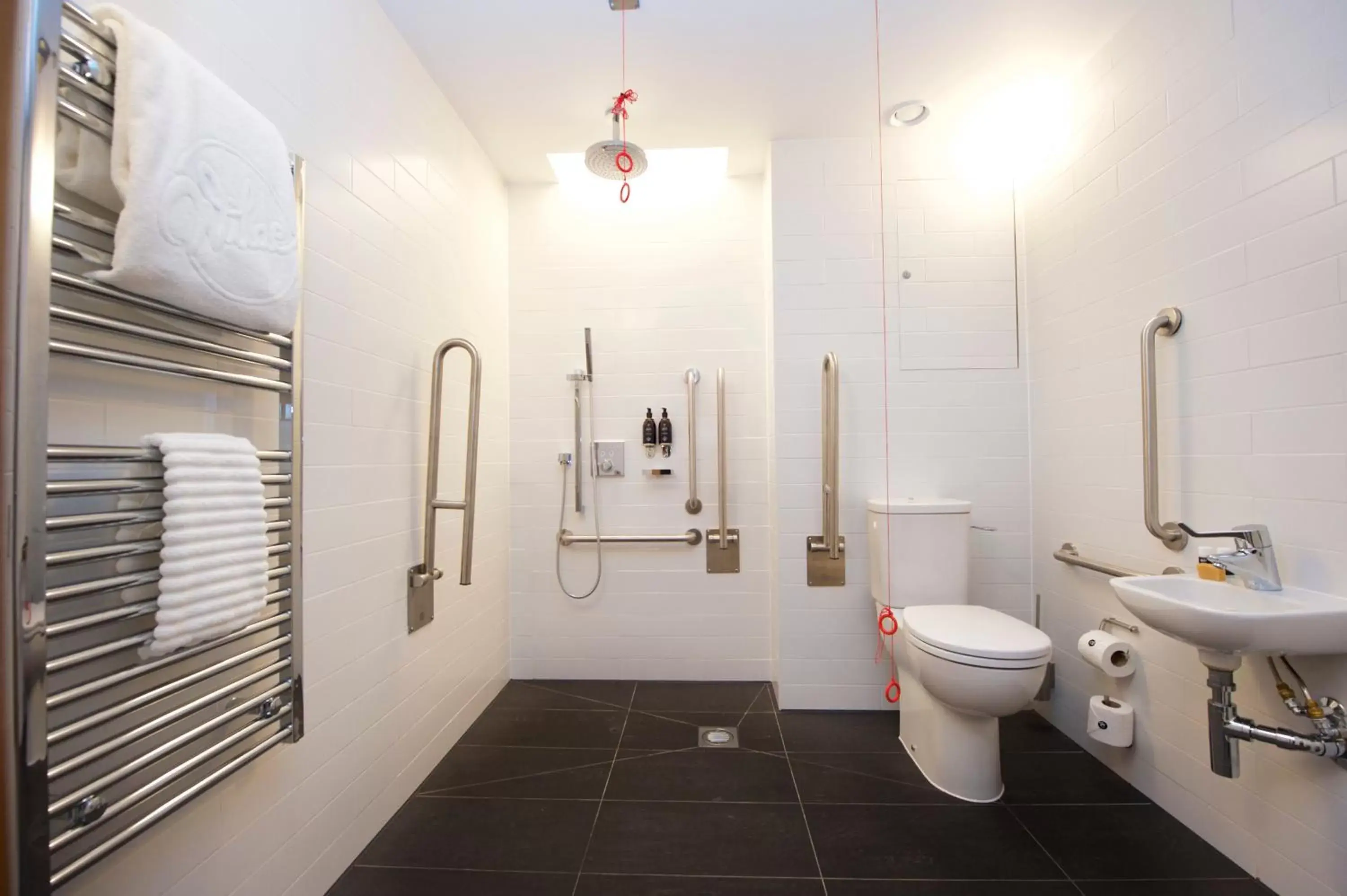 Toilet, Bathroom in Wilde Aparthotels by Staycity Covent Garden