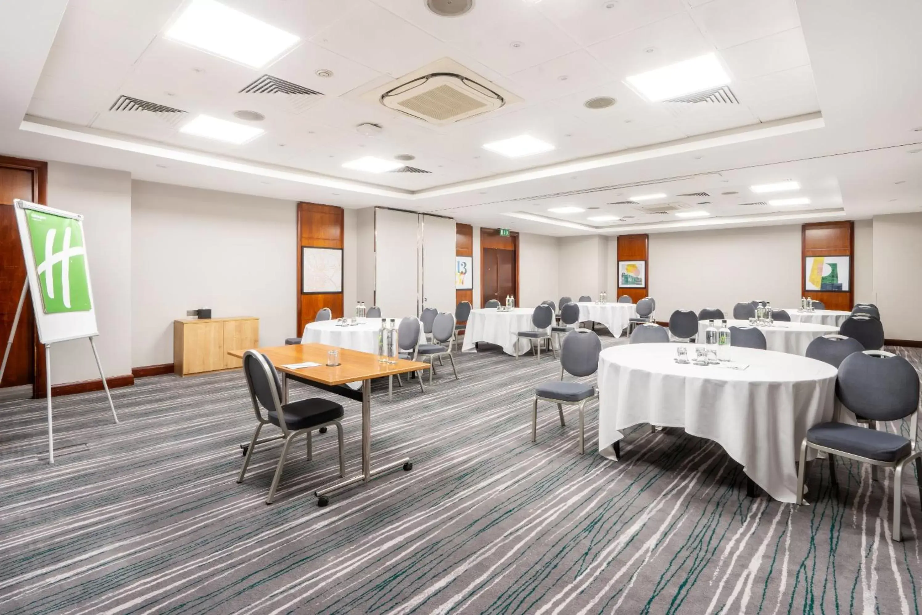 Meeting/conference room in Holiday Inn London-Bexley, an IHG Hotel