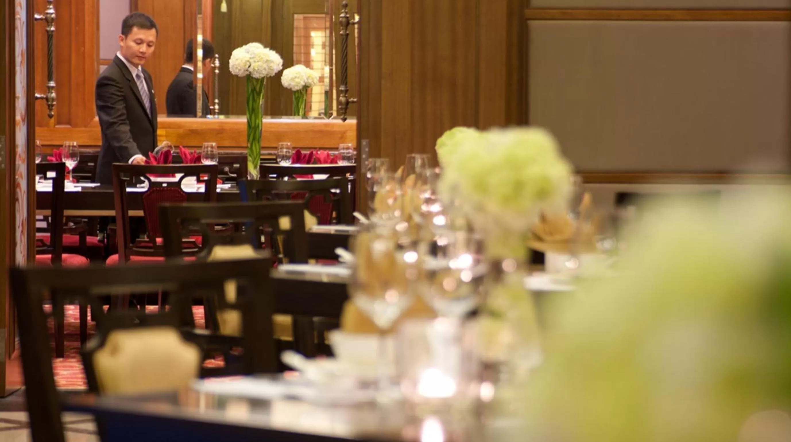 Restaurant/places to eat in Vinpearl Luxury Nha Trang