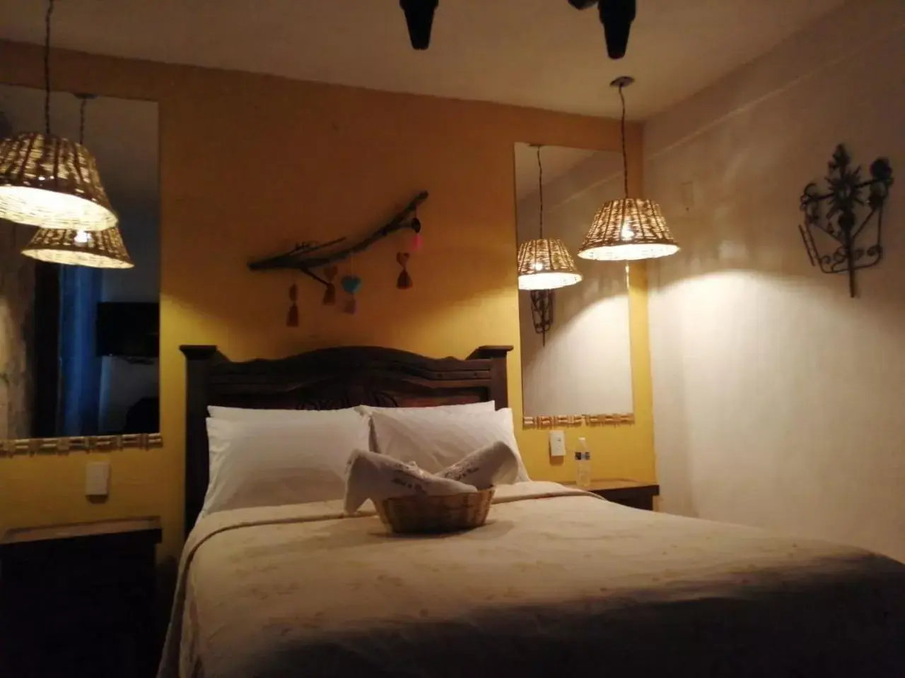 Bed in Hotel & Cava La Parroquia