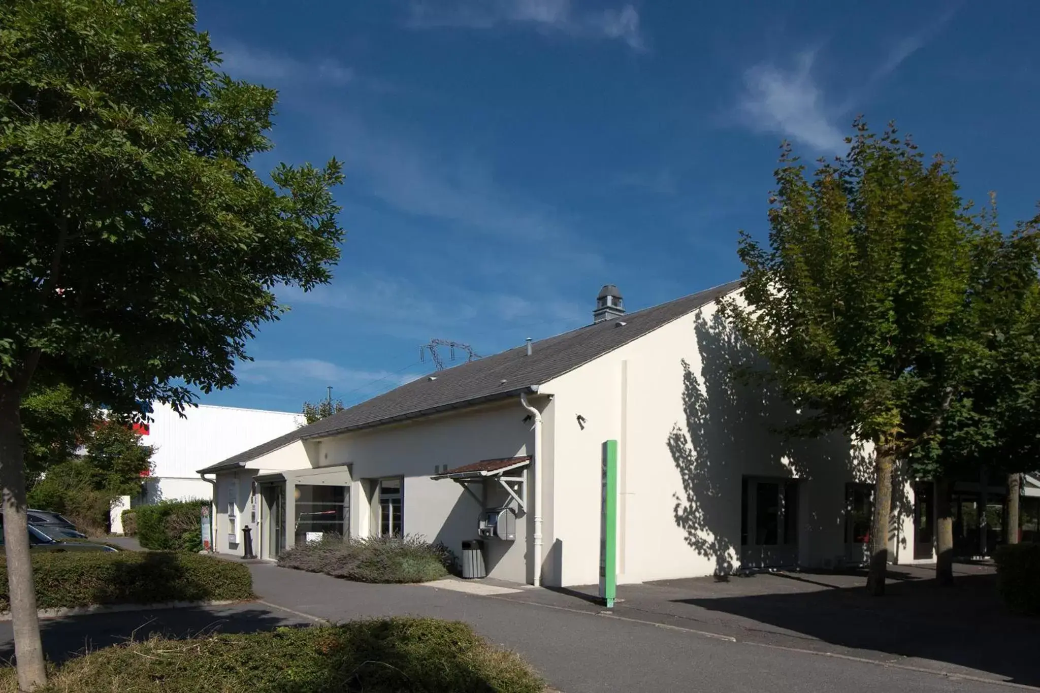 Property building in Campanile Reims Sud Bezannes Property building in Campanile Reims Sud Bezannes