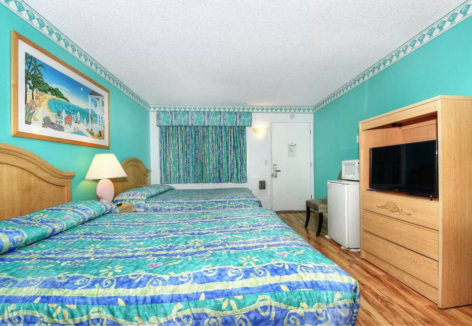 Bedroom, Bed in Morro Bay Sandpiper Inn