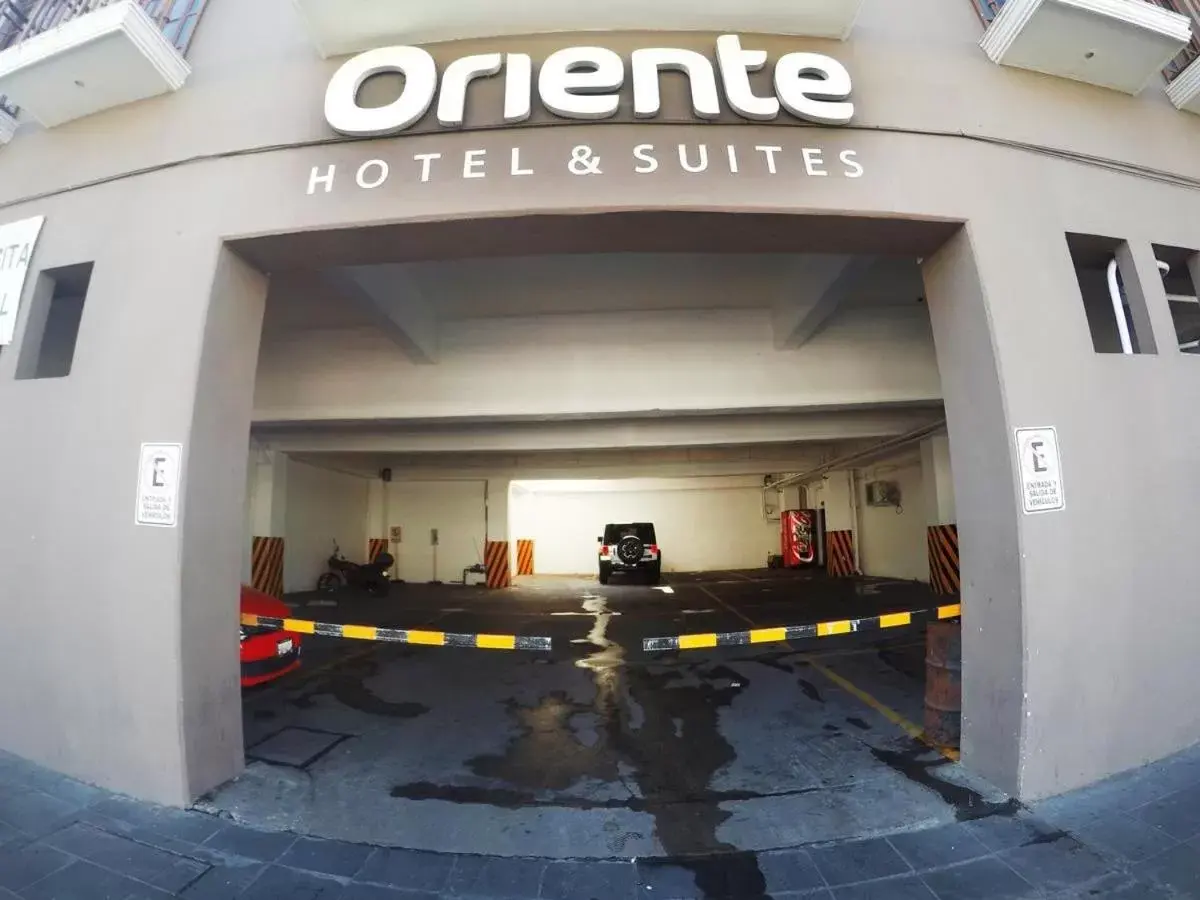 Facade/entrance in Hotel Oriente