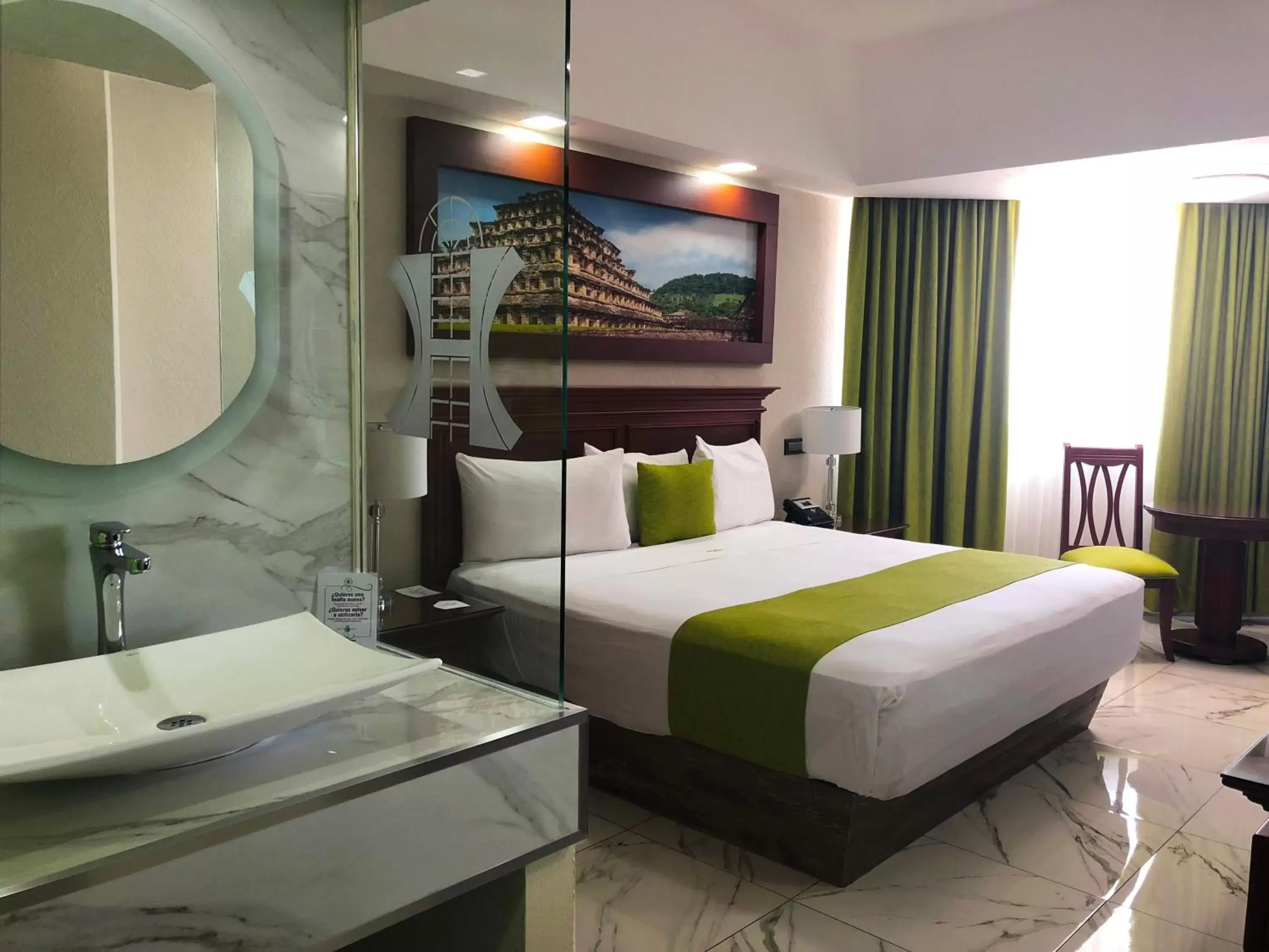 Bed in Hotel Lois Veracruz