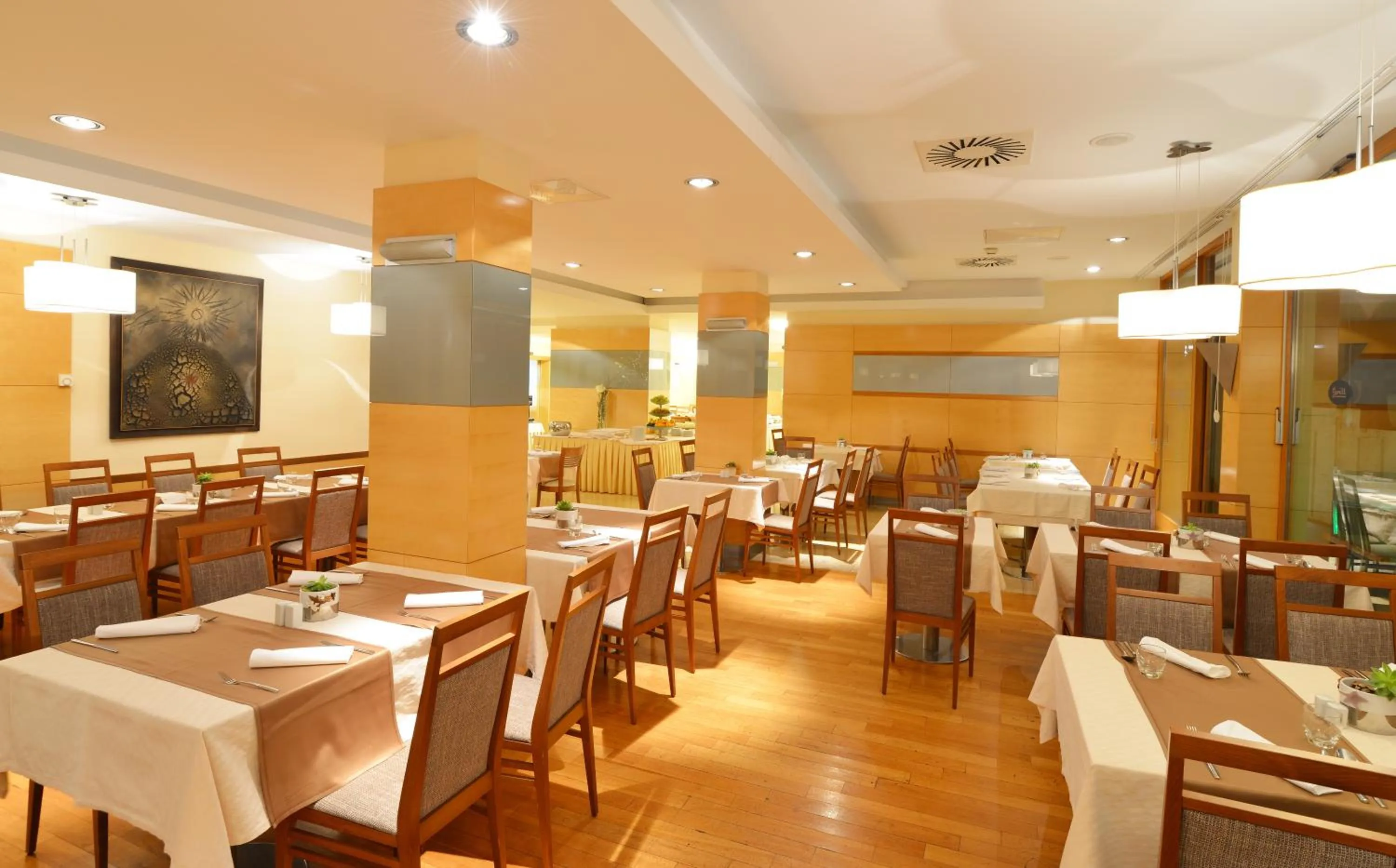 Restaurant/places to eat in Hotel Lovec