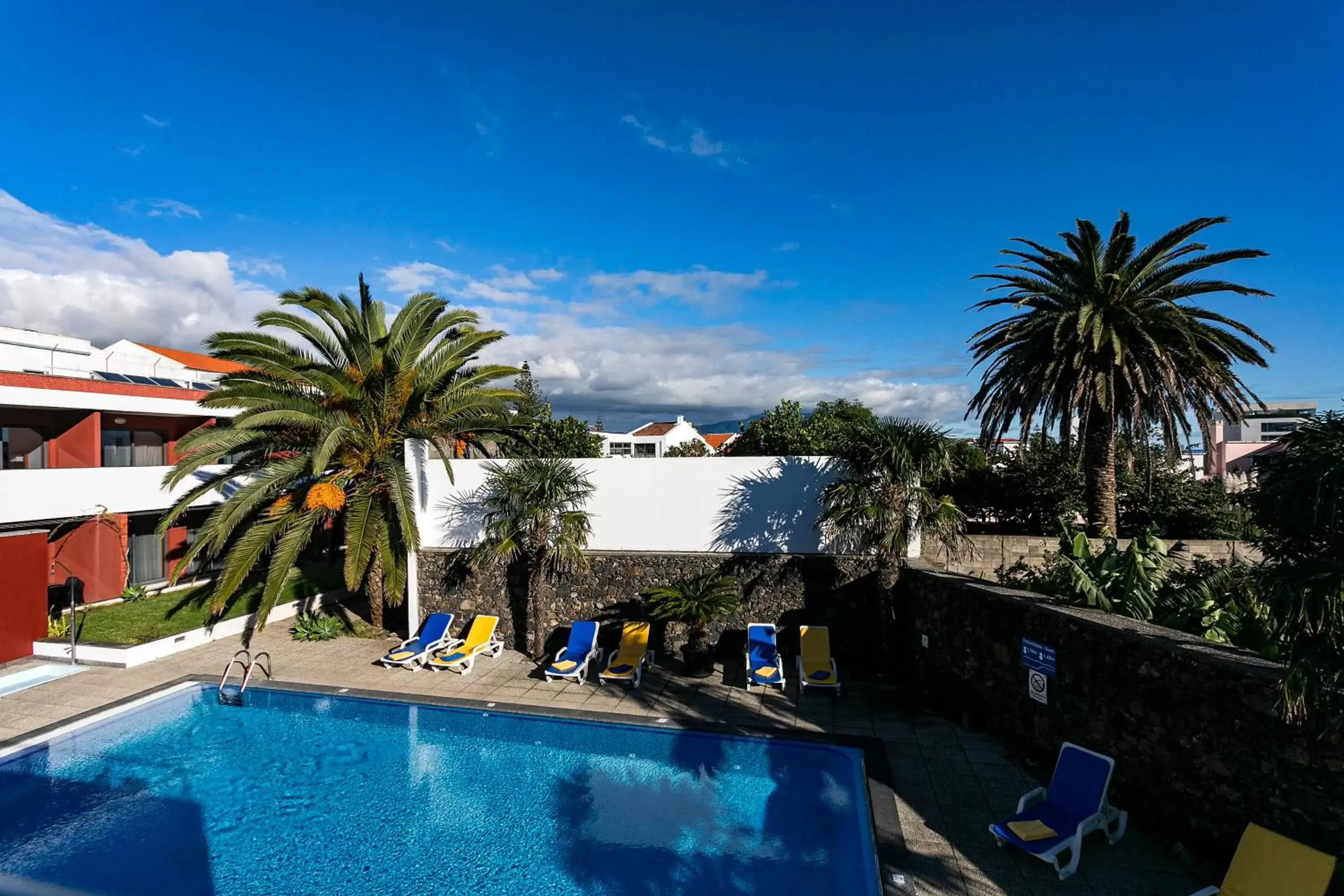 Garden, Pool View in Antillia Hotel