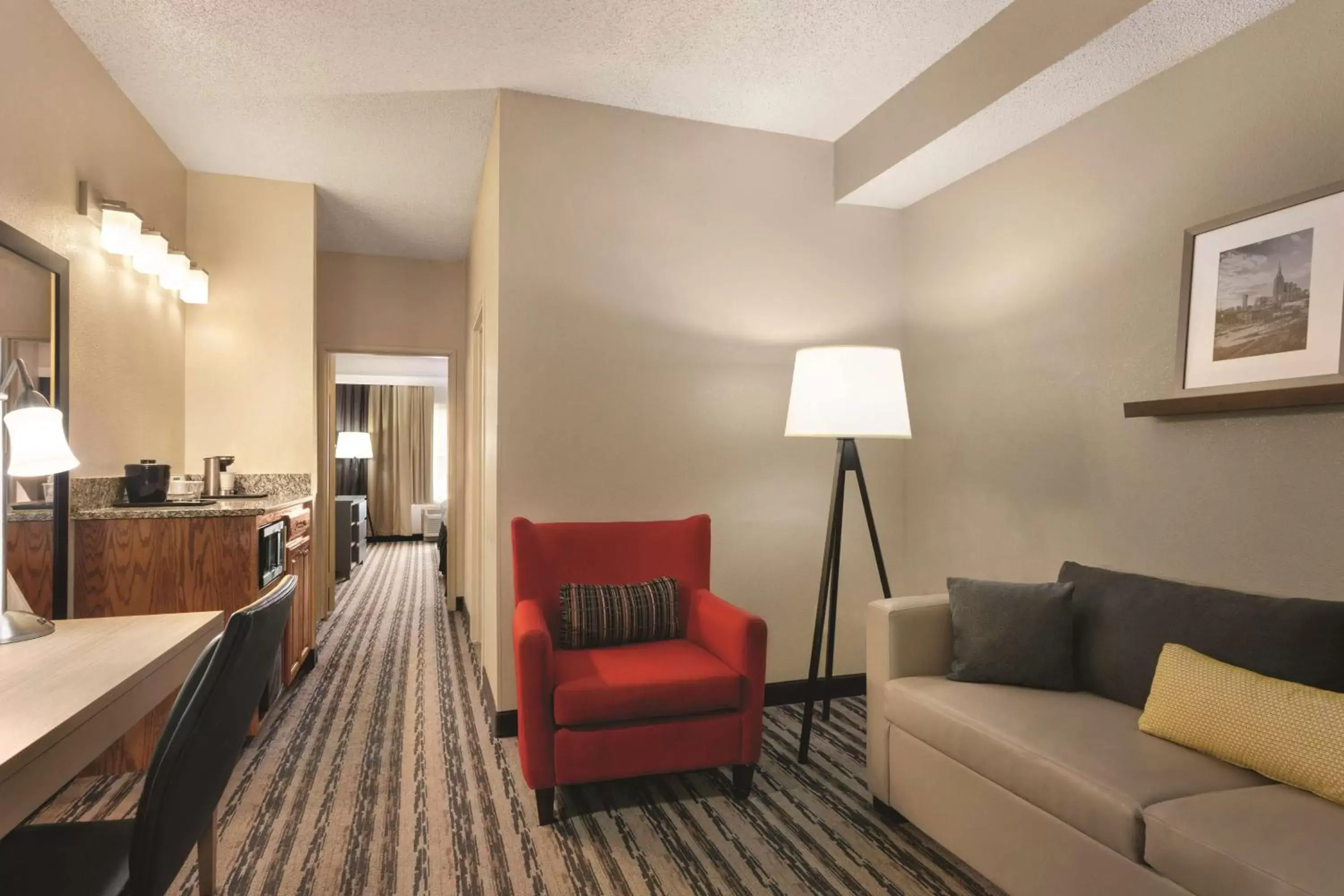 Living room, Seating Area in Country Inn & Suites by Radisson, Nashville Airport East, TN