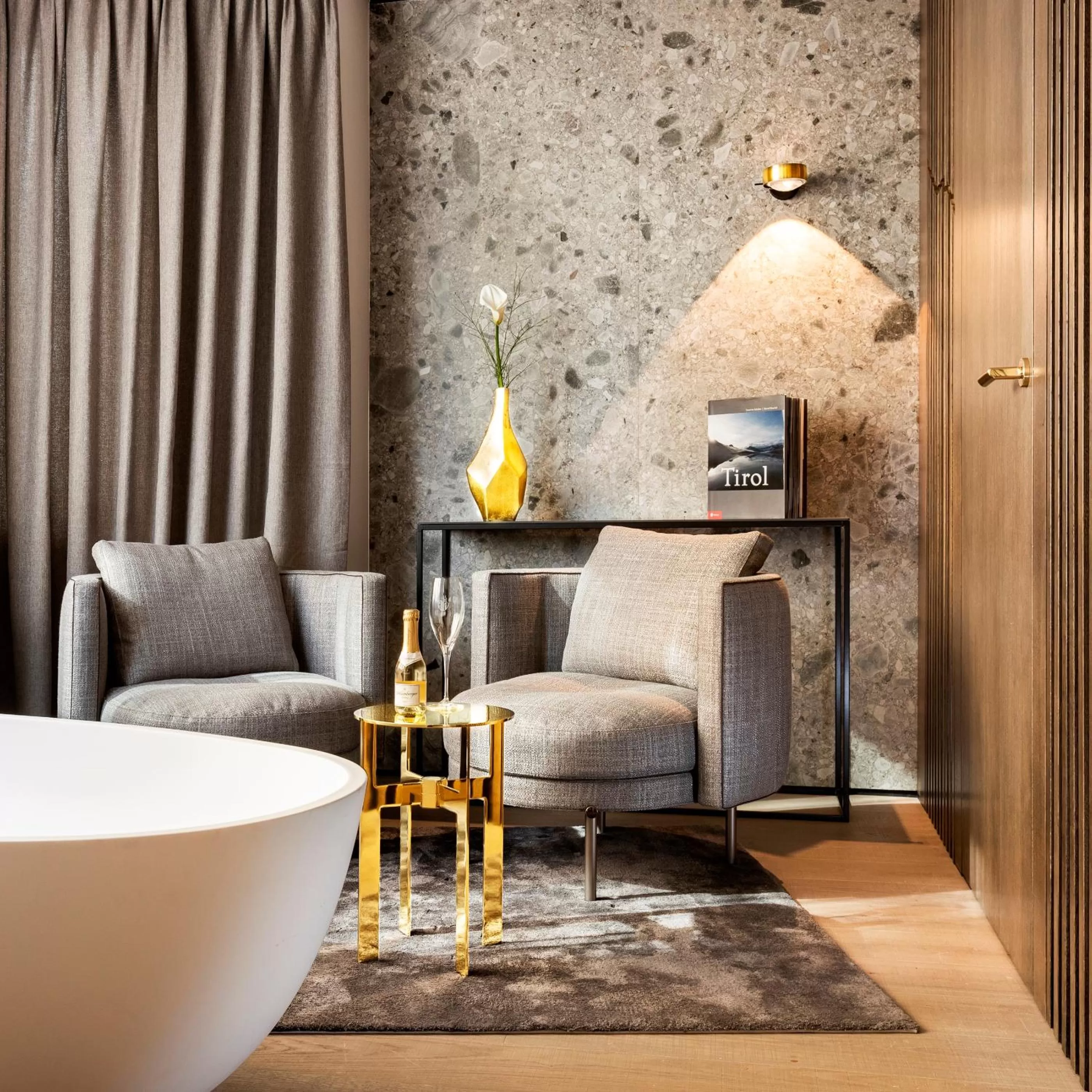 Photo of the whole room in Hotel Innsbruck