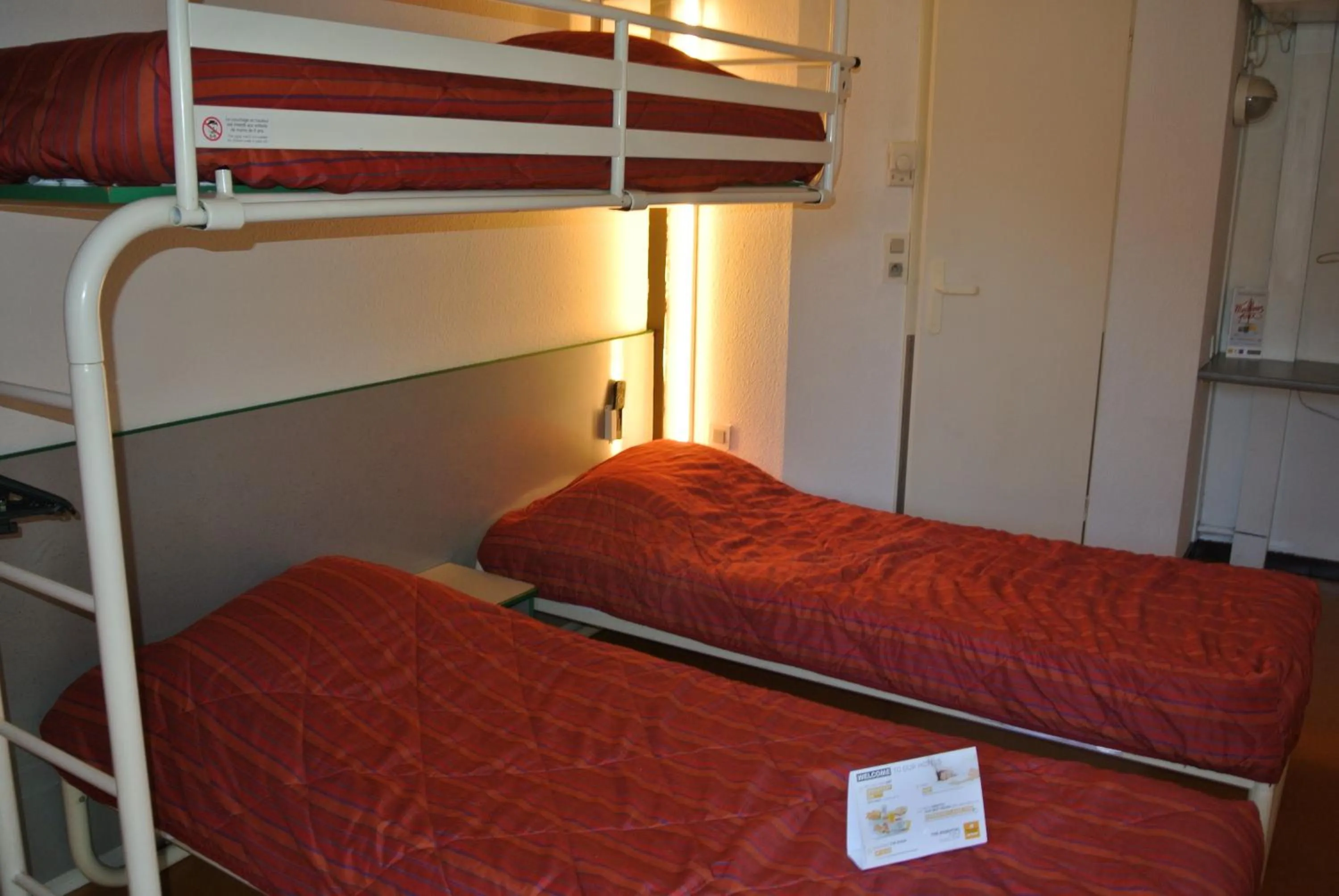 bunk bed, Bed in Premiere Classe Lyon Sud - Chasse Sur Rhône