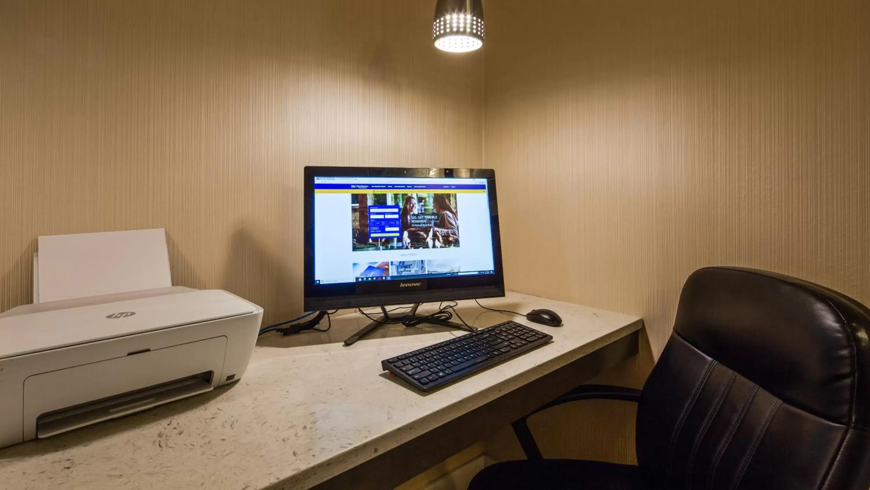 Business facilities, Business Area/Conference Room in Best Western Hermiston Inn