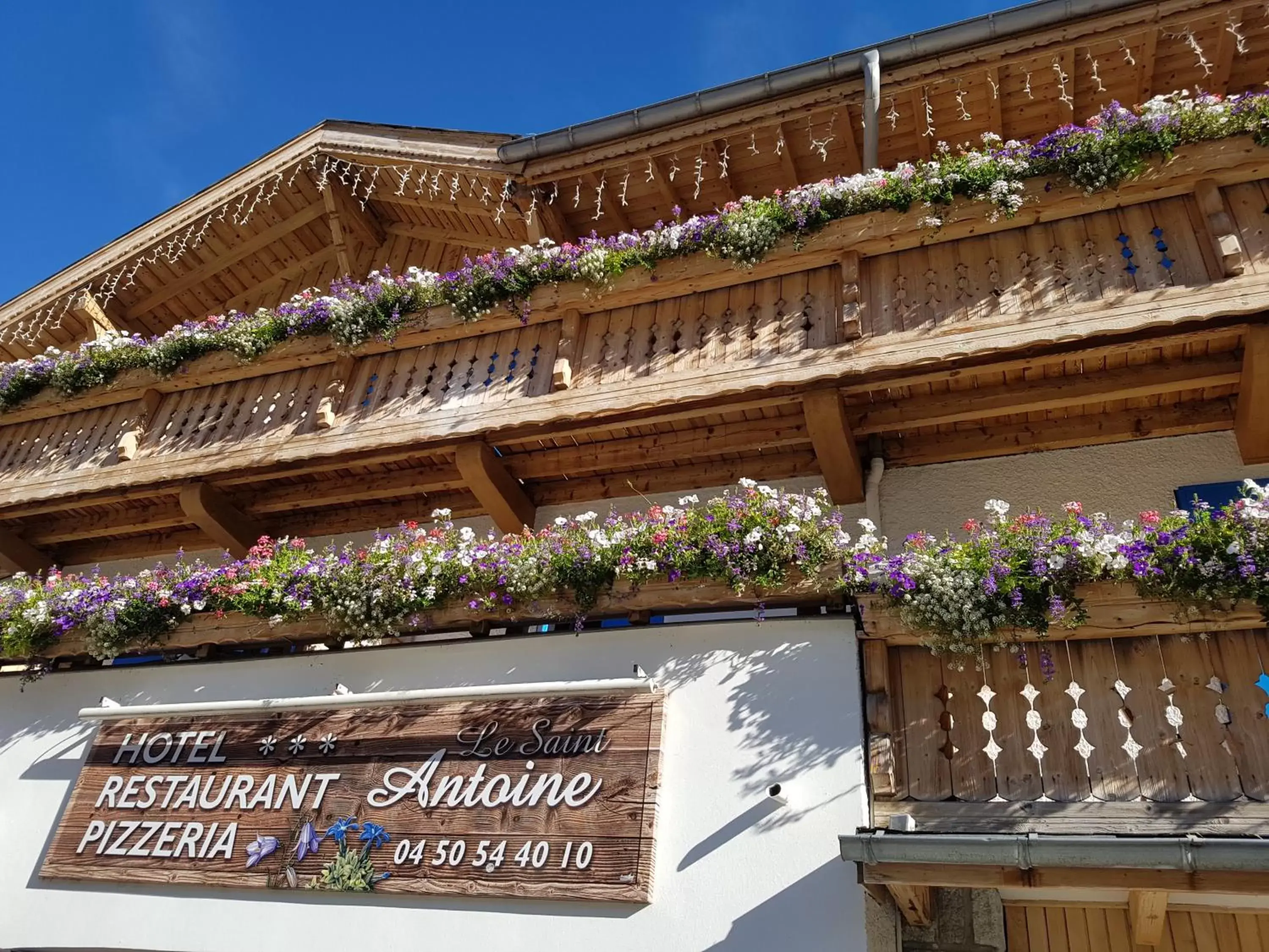 Property logo or sign, Facade/Entrance in Le Saint Antoine