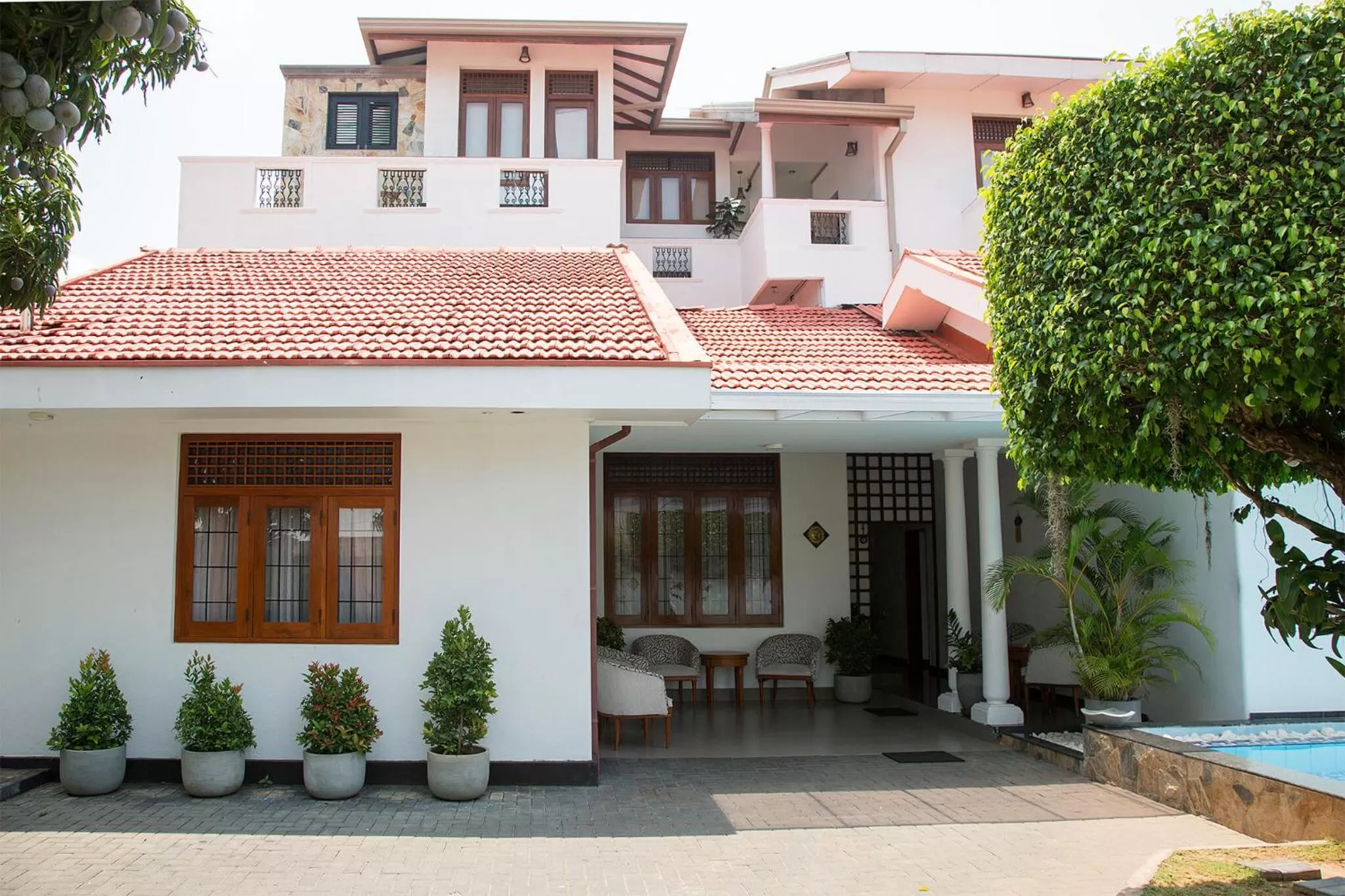 Property building in Suriya Arana