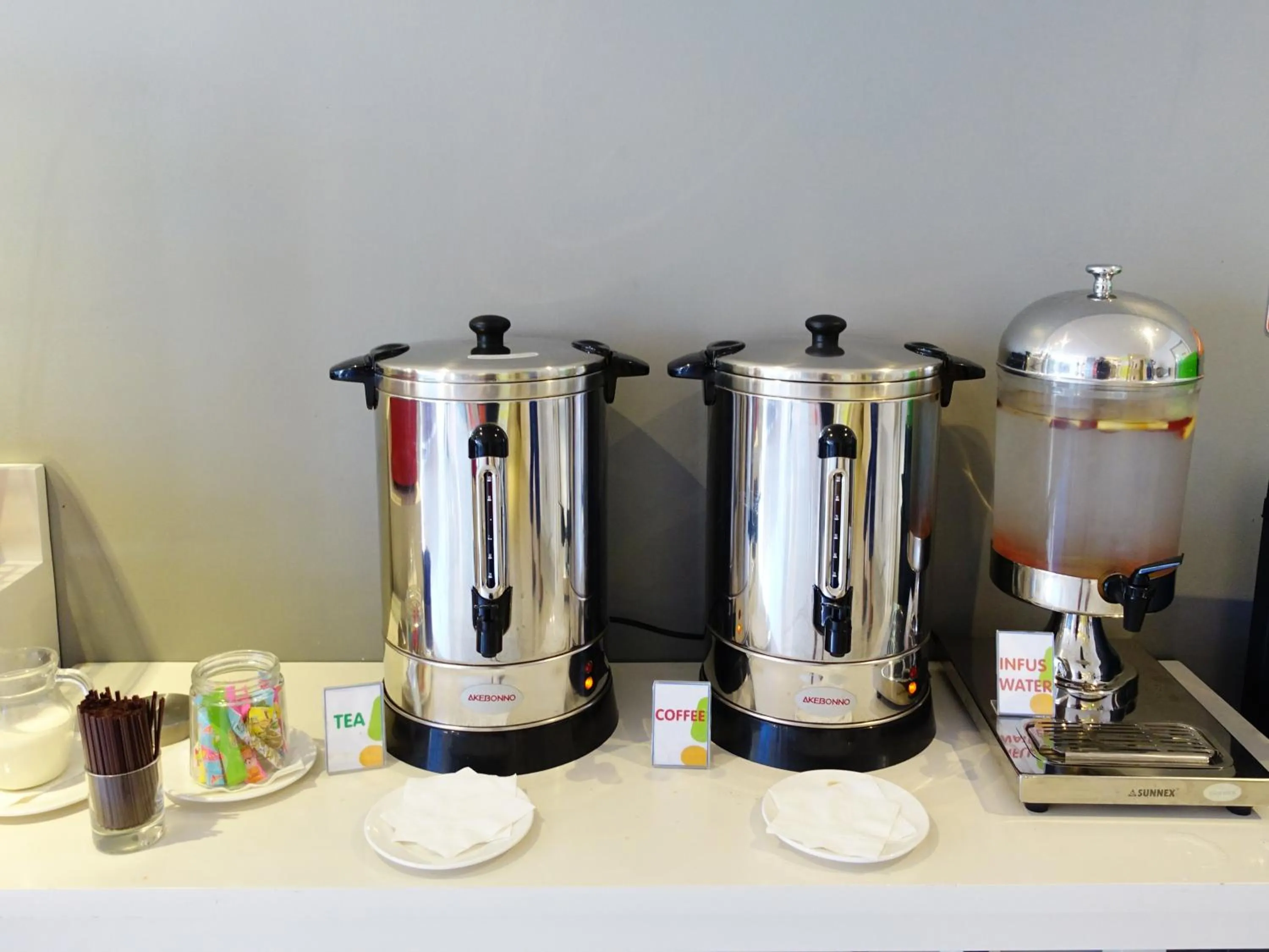 Food and drinks in POP! Hotel Tanjung Karang