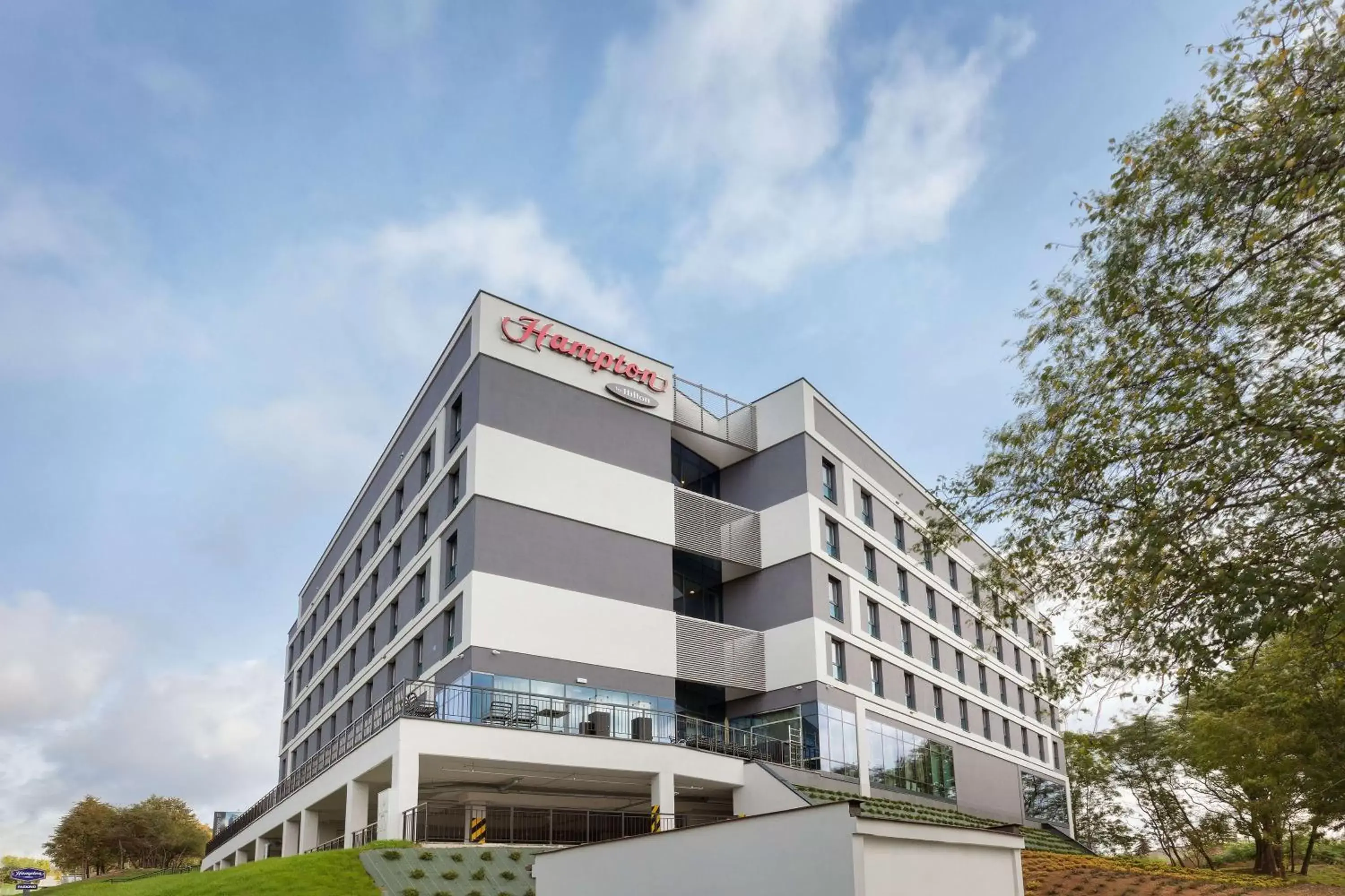 Property building in Hampton By Hilton Lublin Property building in Hampton By Hilton Lublin