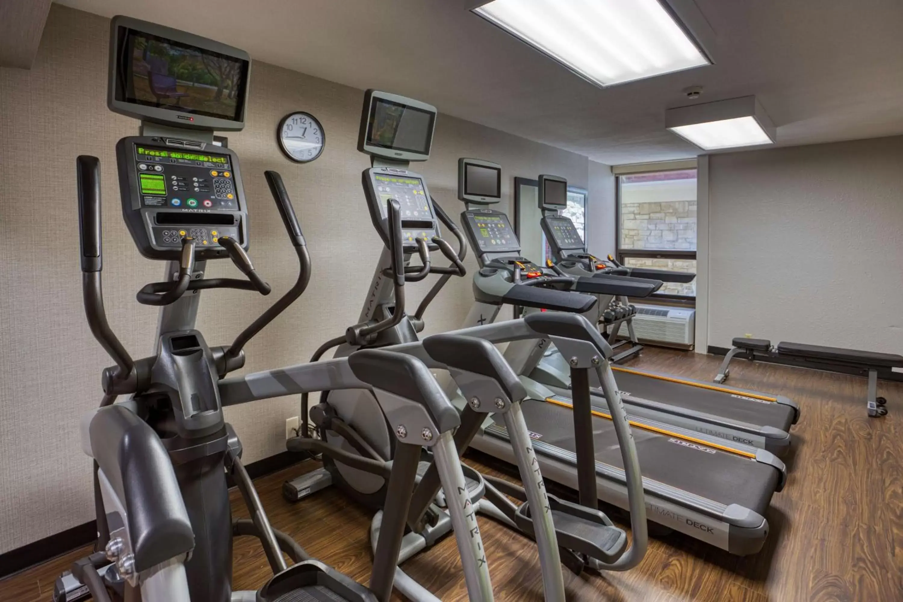 Activities, Fitness Center/Facilities in Drury Inn & Suites St. Louis - Fairview Heights