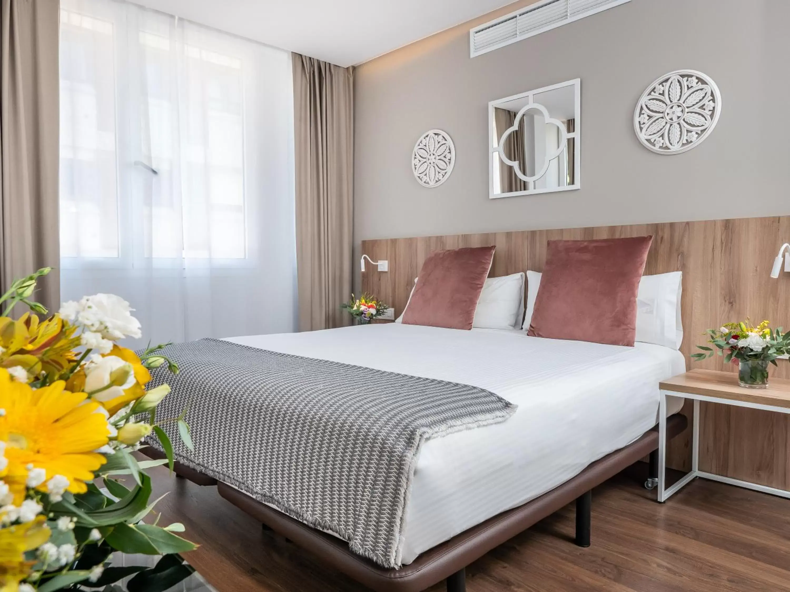 Bed in Vilana Hotel
