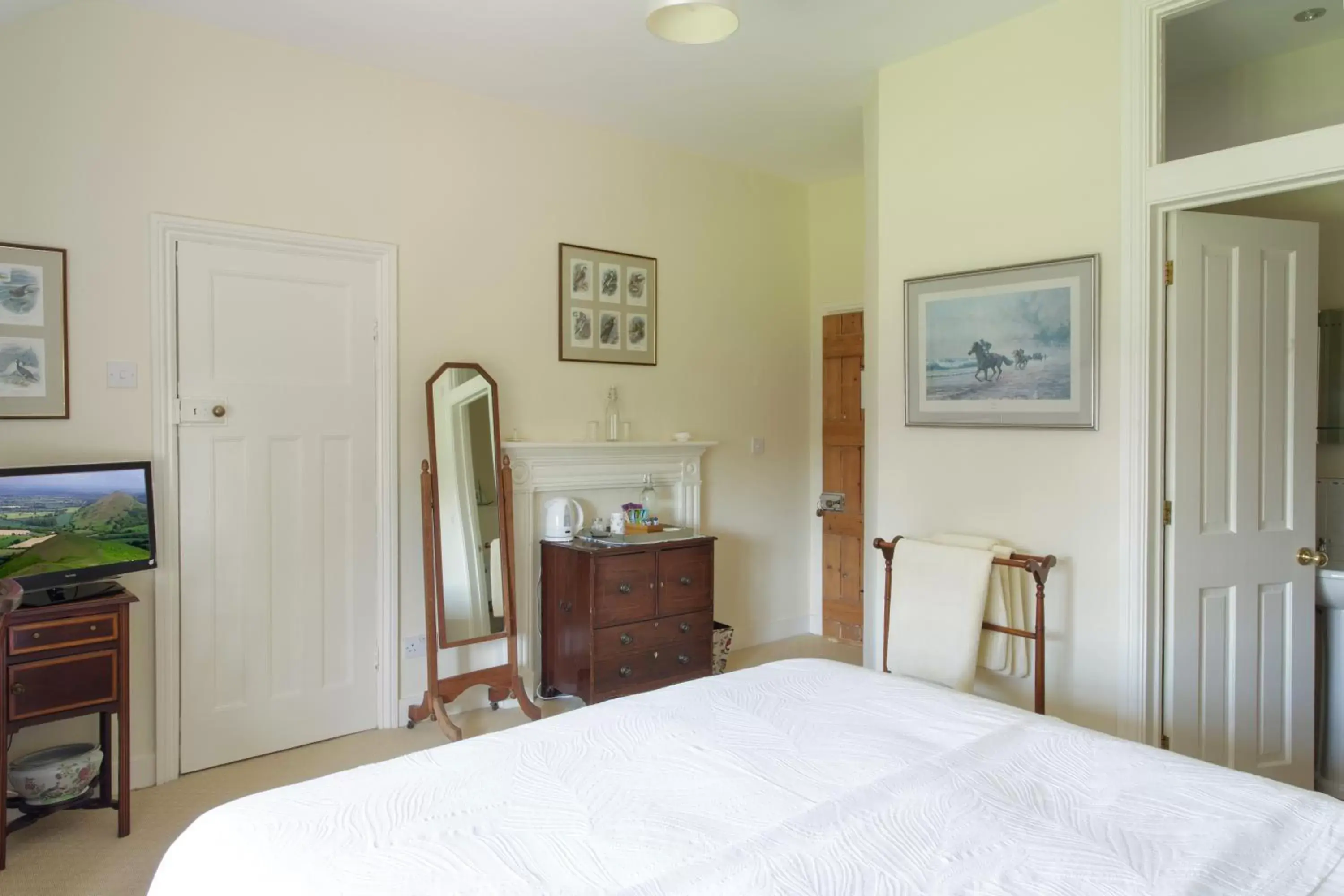 Photo of the whole room, Bed in Church Farm B&B near Telford and Ironbridge