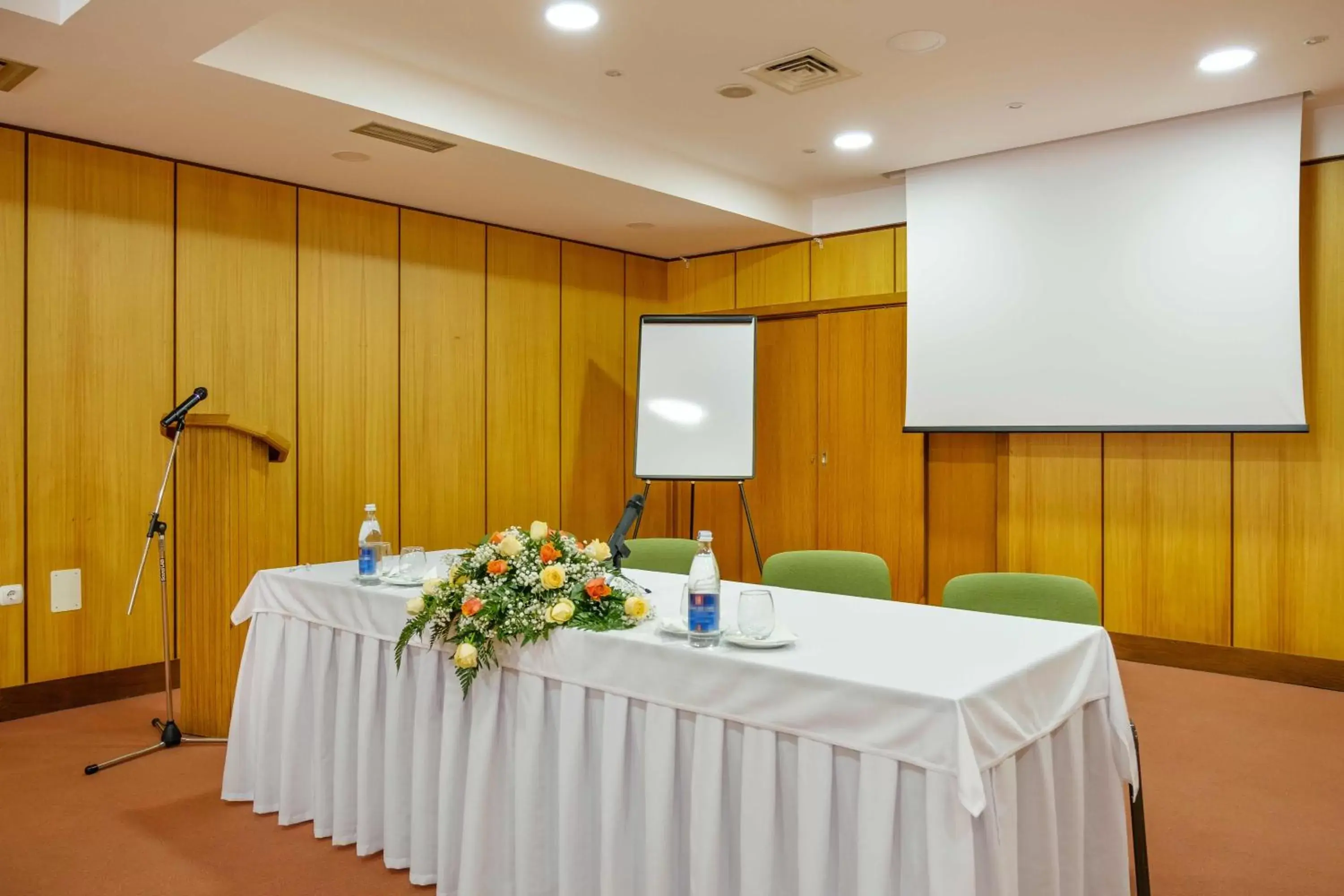 Meeting/conference room in Hotel Santo Amaro