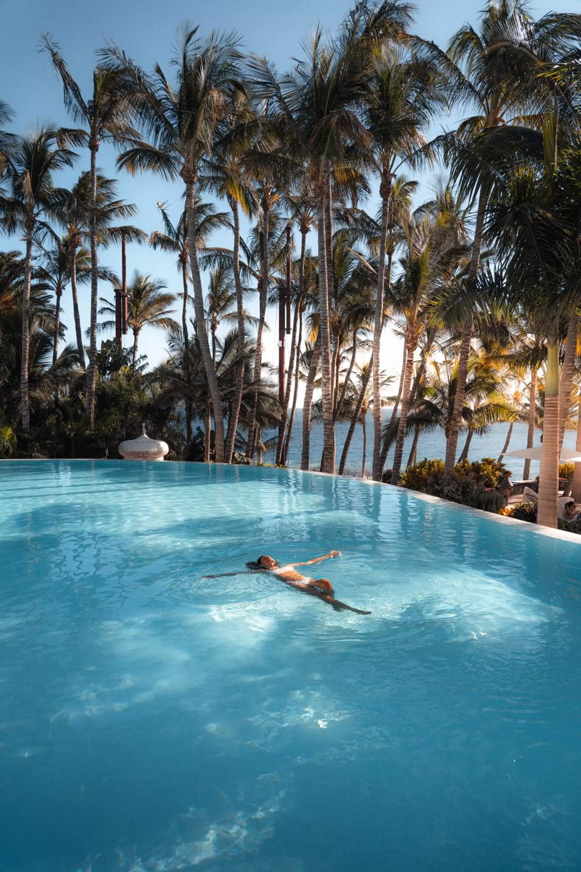 Day in Hotel Fariones