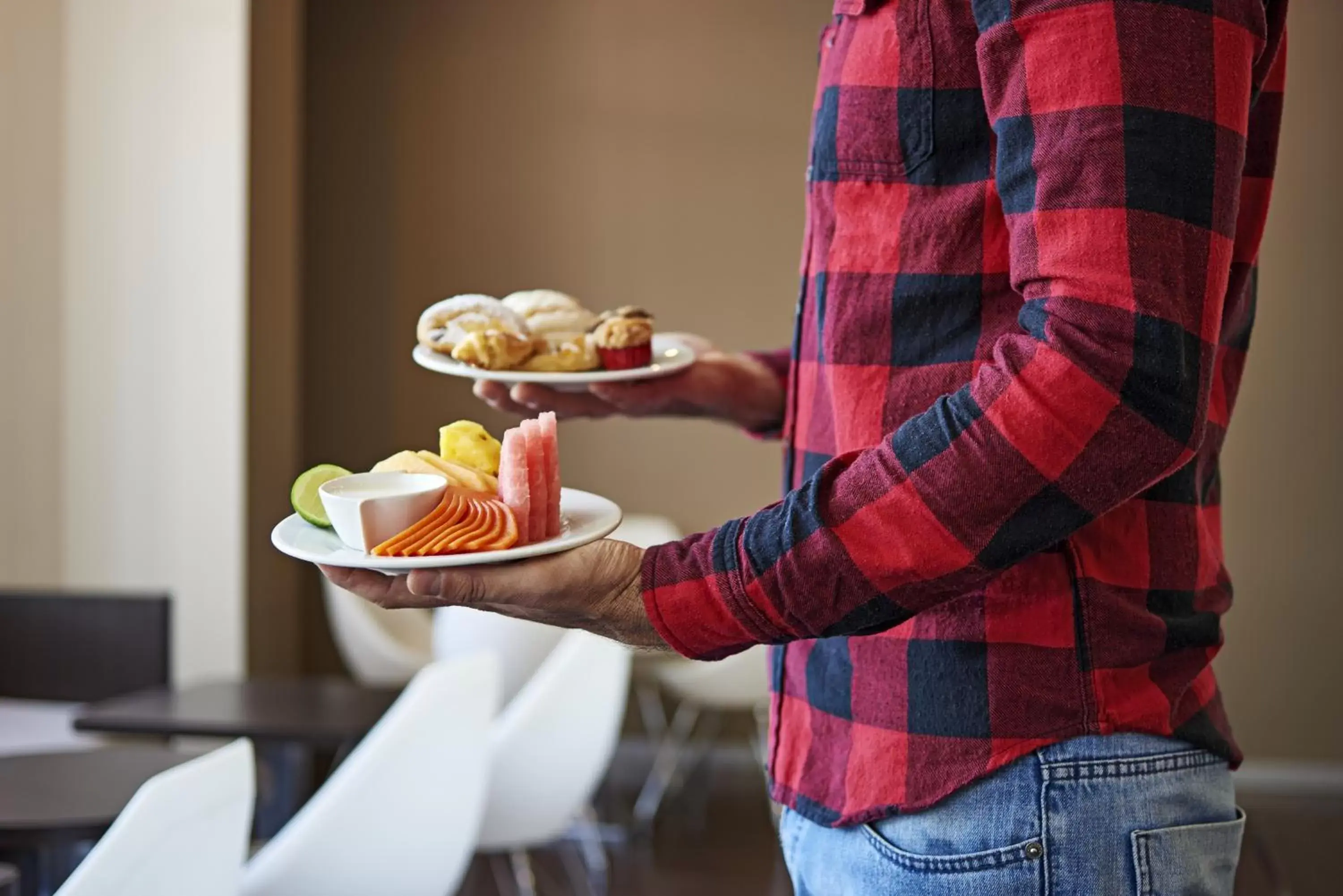 Food and drinks, Food in Ibis Monterrey Valle