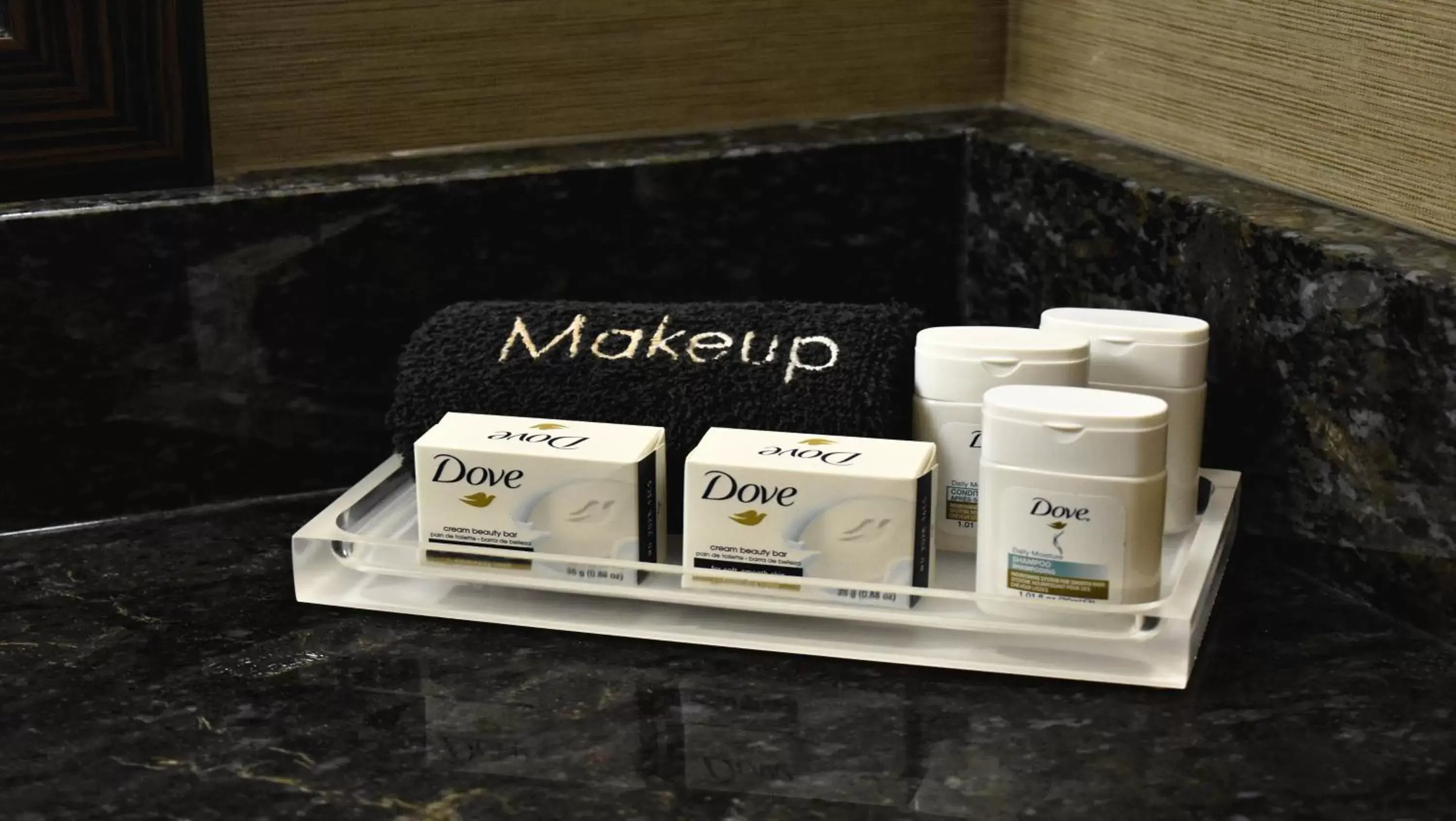 Standard Double or King in Holiday Inn Owensboro Riverfront, an IHG Hotel Standard Double or King in Holiday Inn Owensboro Riverfront, an IHG Hotel