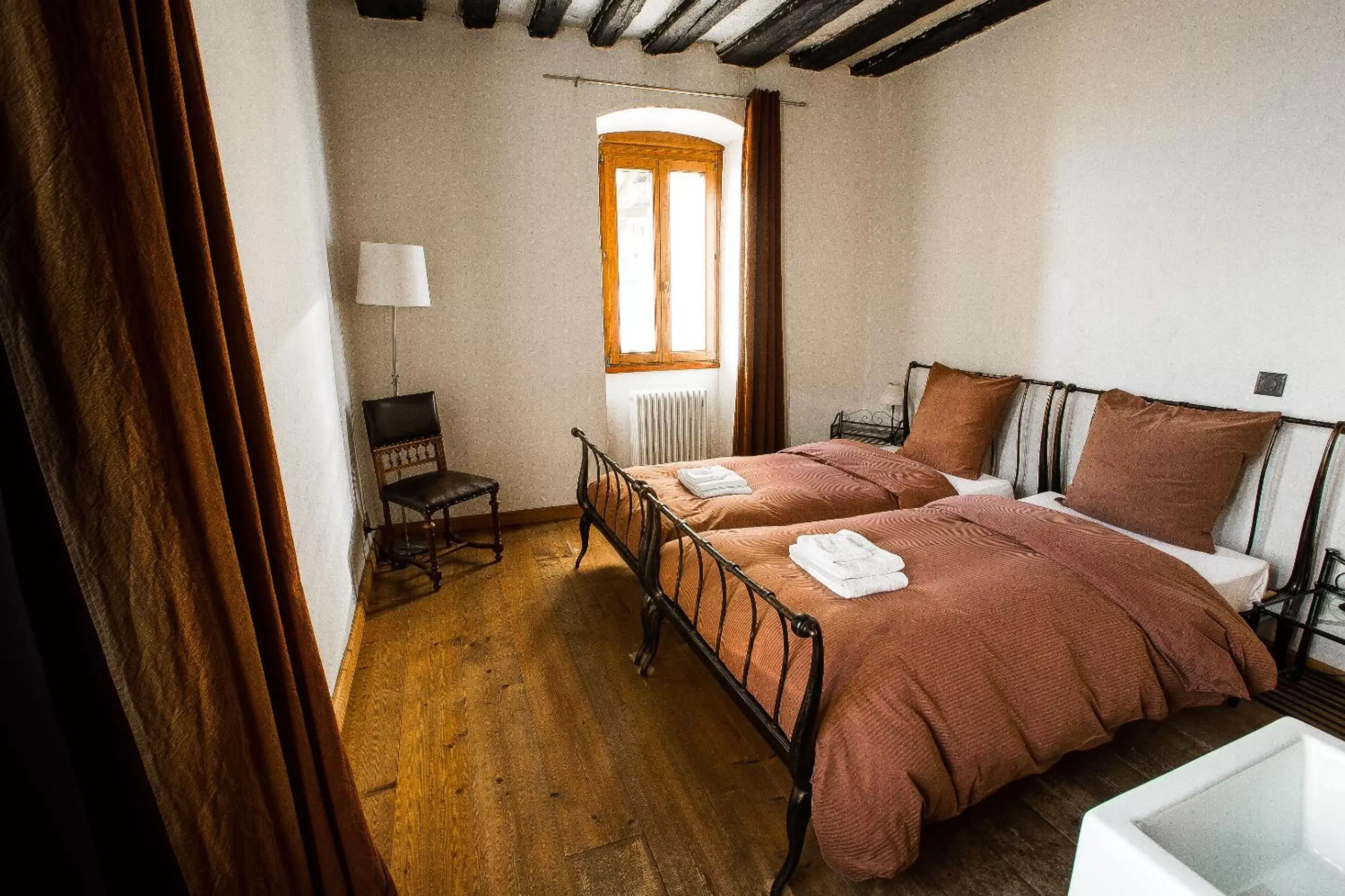 Photo of the whole room, Bed in La Grande Maison