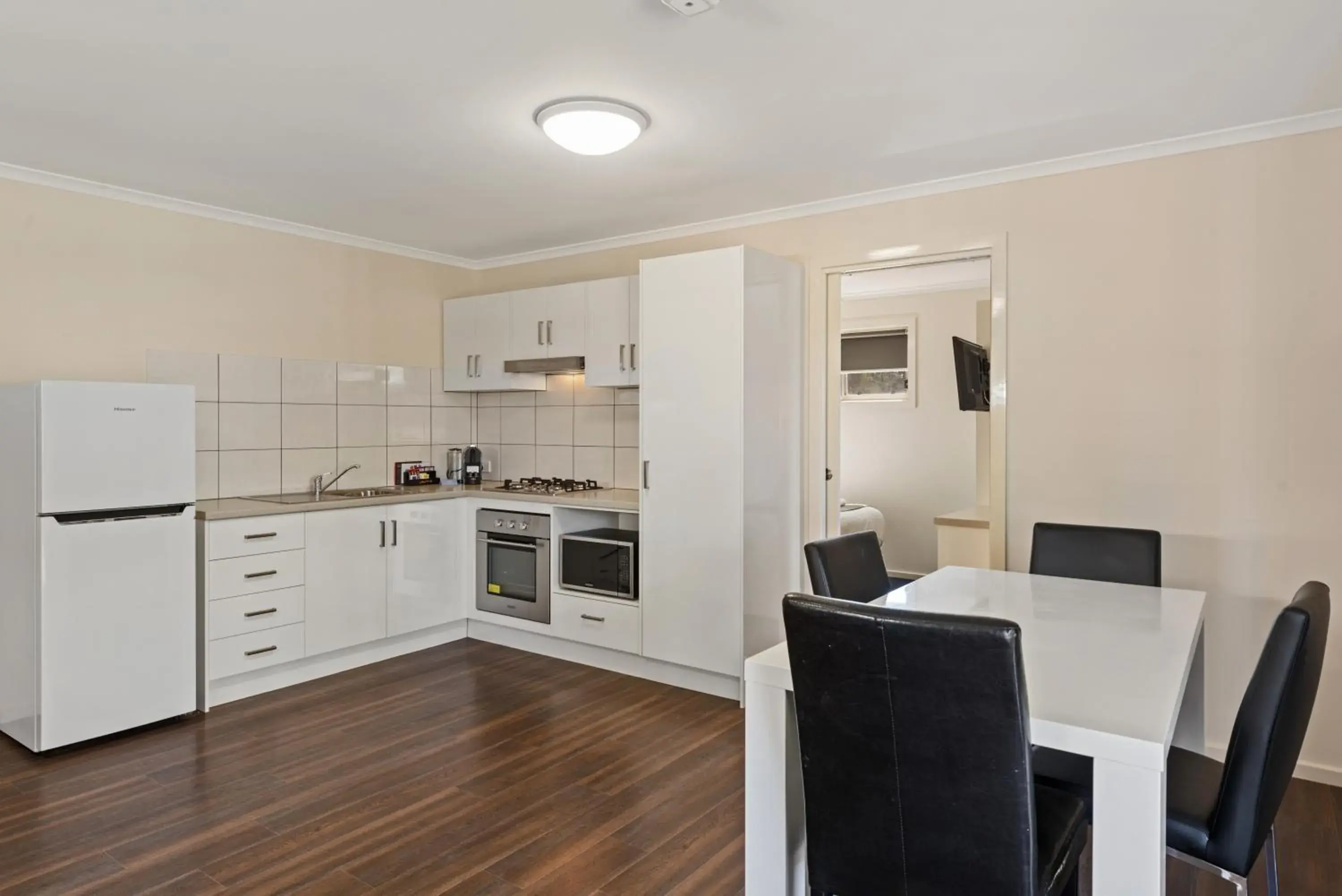 Kitchen or kitchenette, Kitchen/Kitchenette in Discovery Parks - Barossa Valley