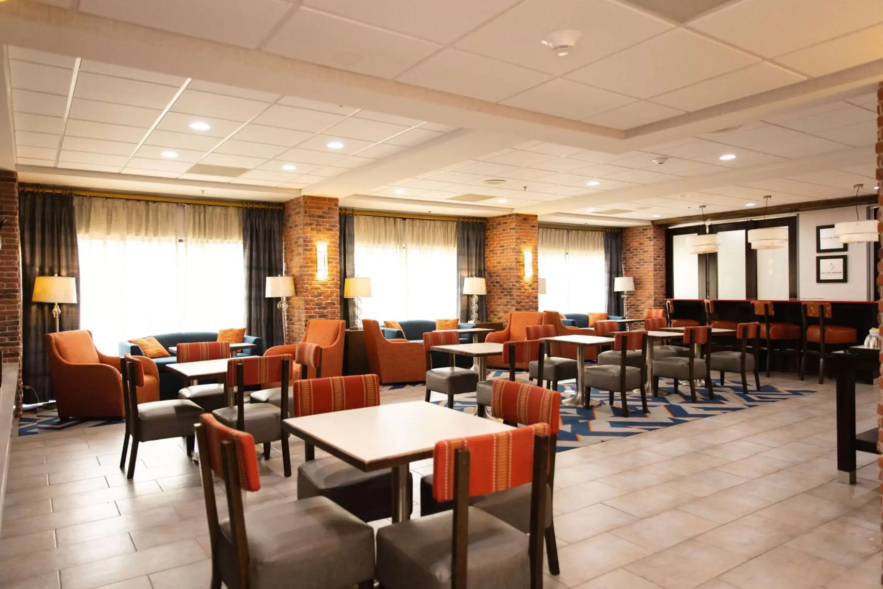 Lobby or reception, Restaurant/Places to Eat in Hampton Inn Hammond