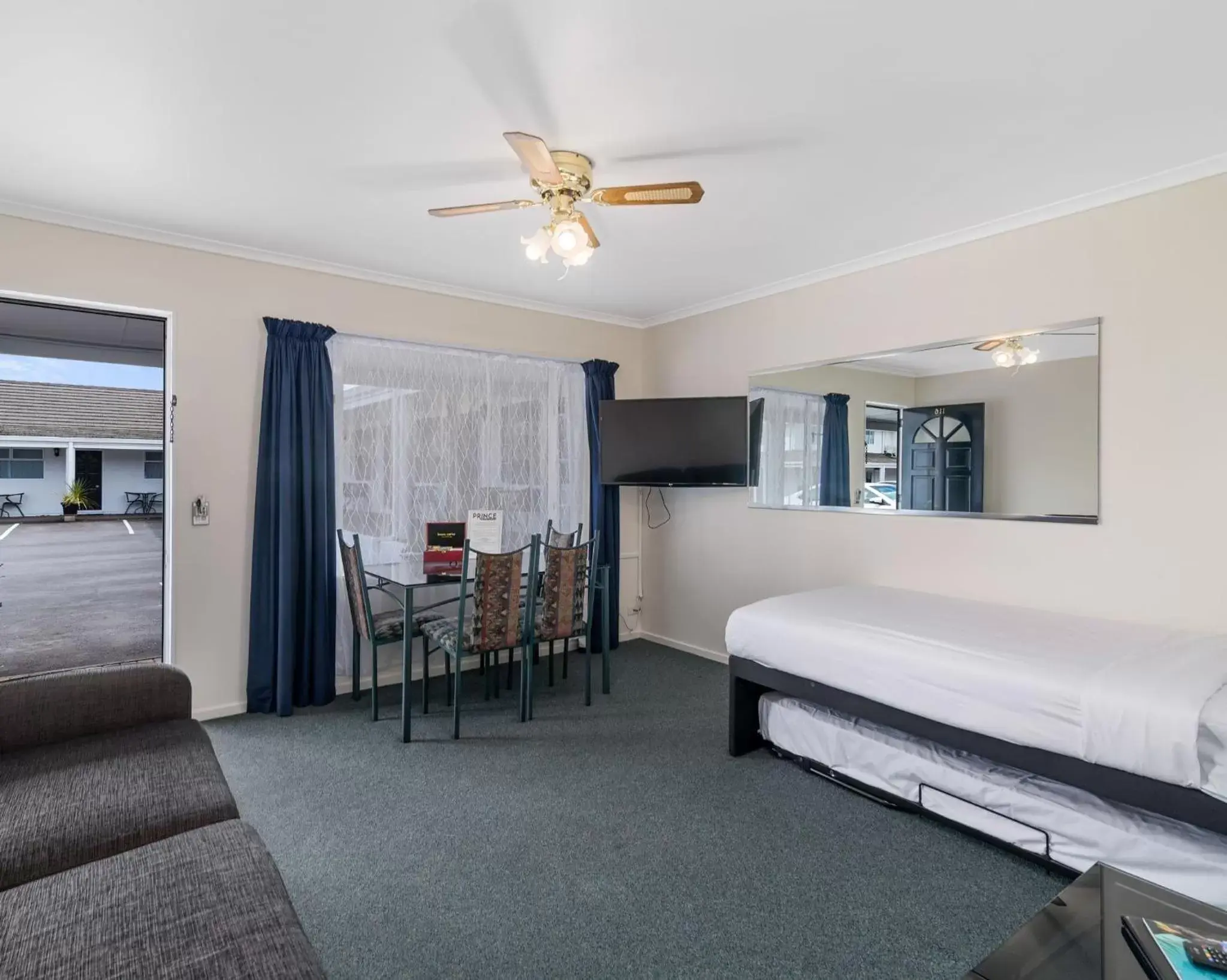 One-Bedroom Apartment with Spa Bath in ASURE PRINCE motor lodge One-Bedroom Apartment with Spa Bath in ASURE PRINCE motor lodge