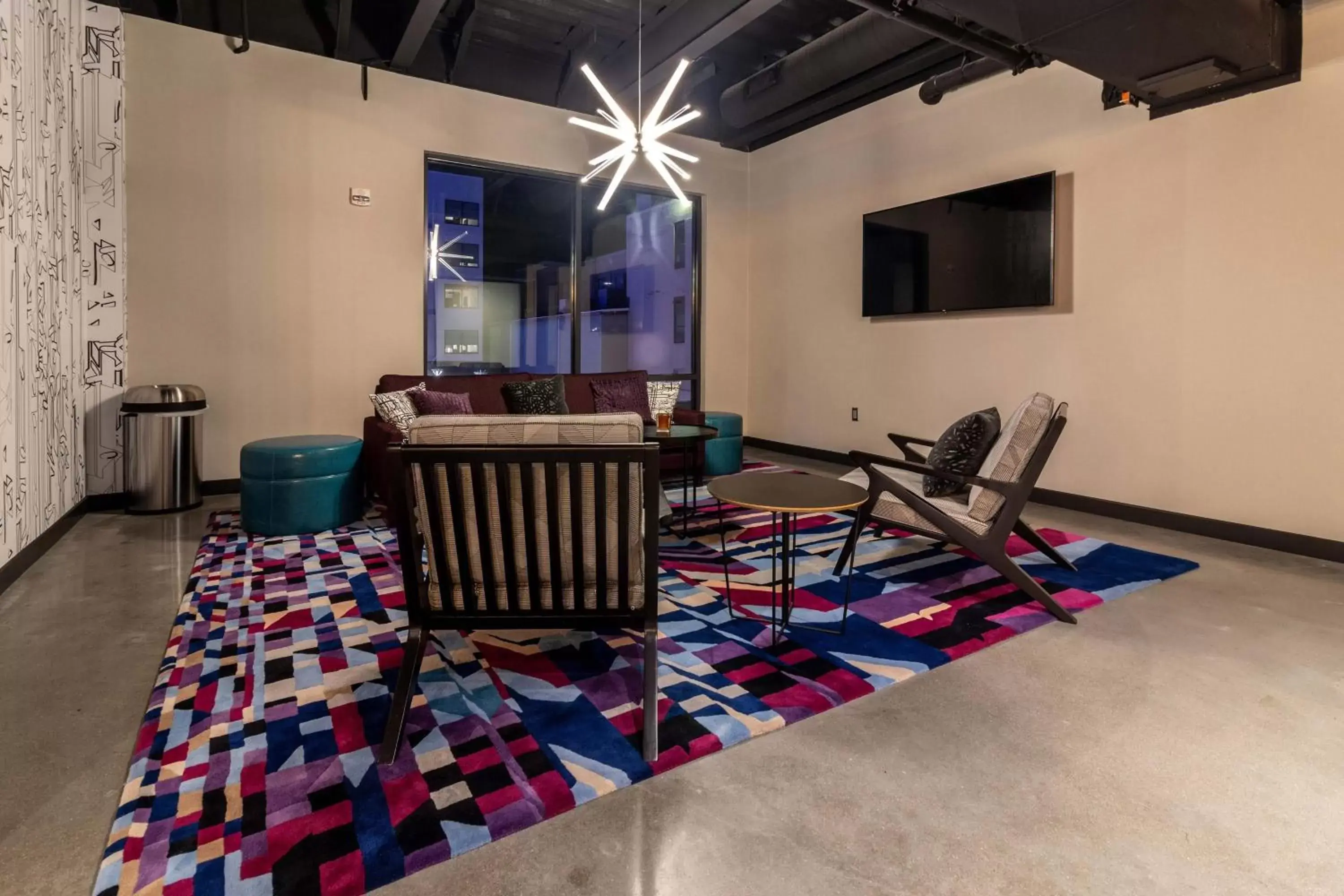 Lounge or bar, Seating Area in Aloft St. Louis Cortex