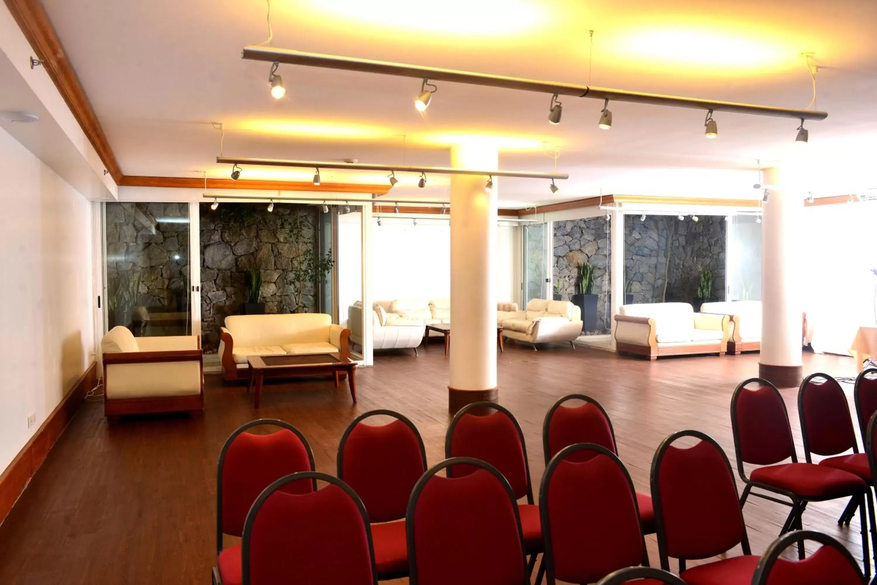 Meeting/conference room in Radisson Colonia Del Sacramento Hotel