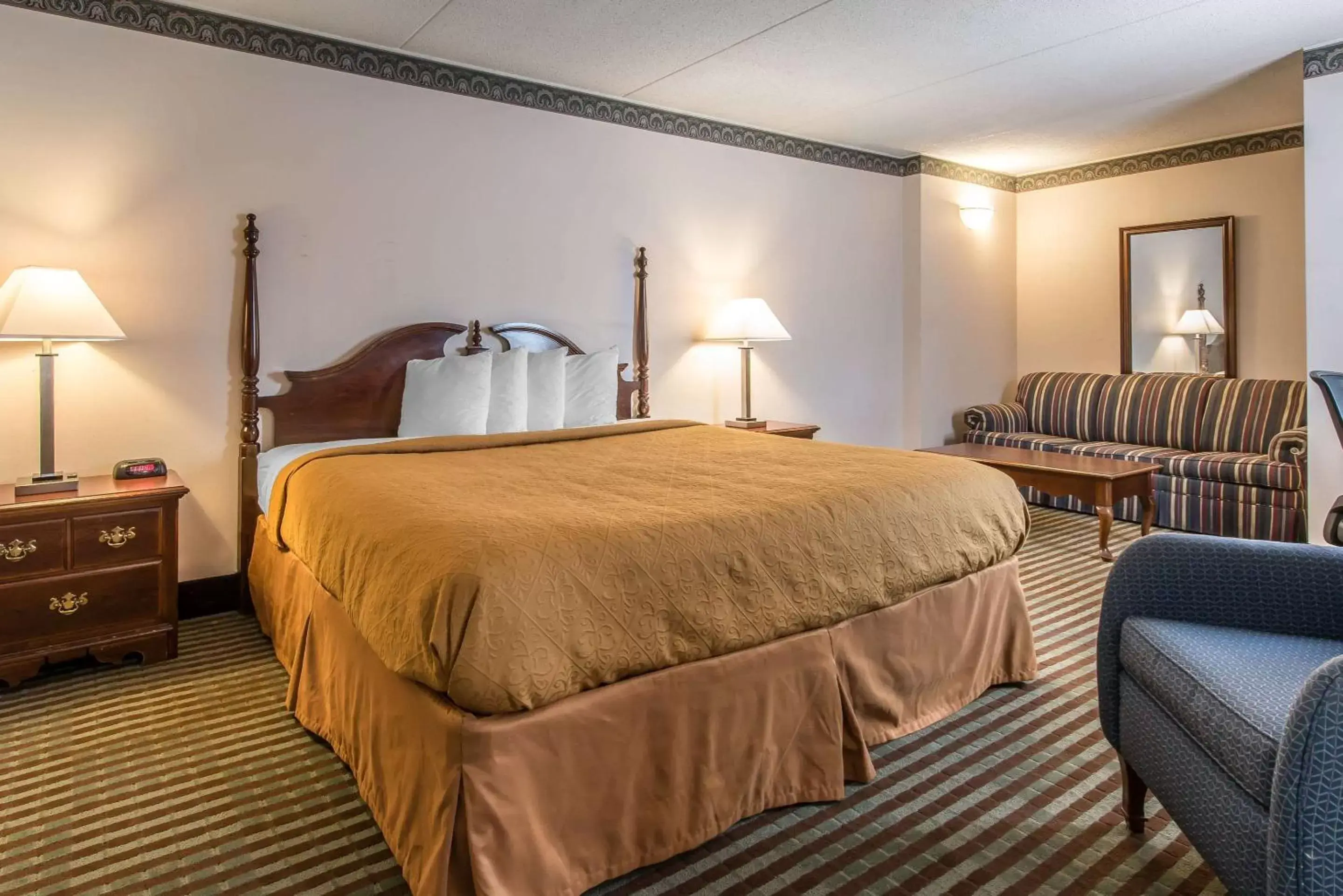 Bedroom, Bed in Quality Inn and Conference Center Somerset