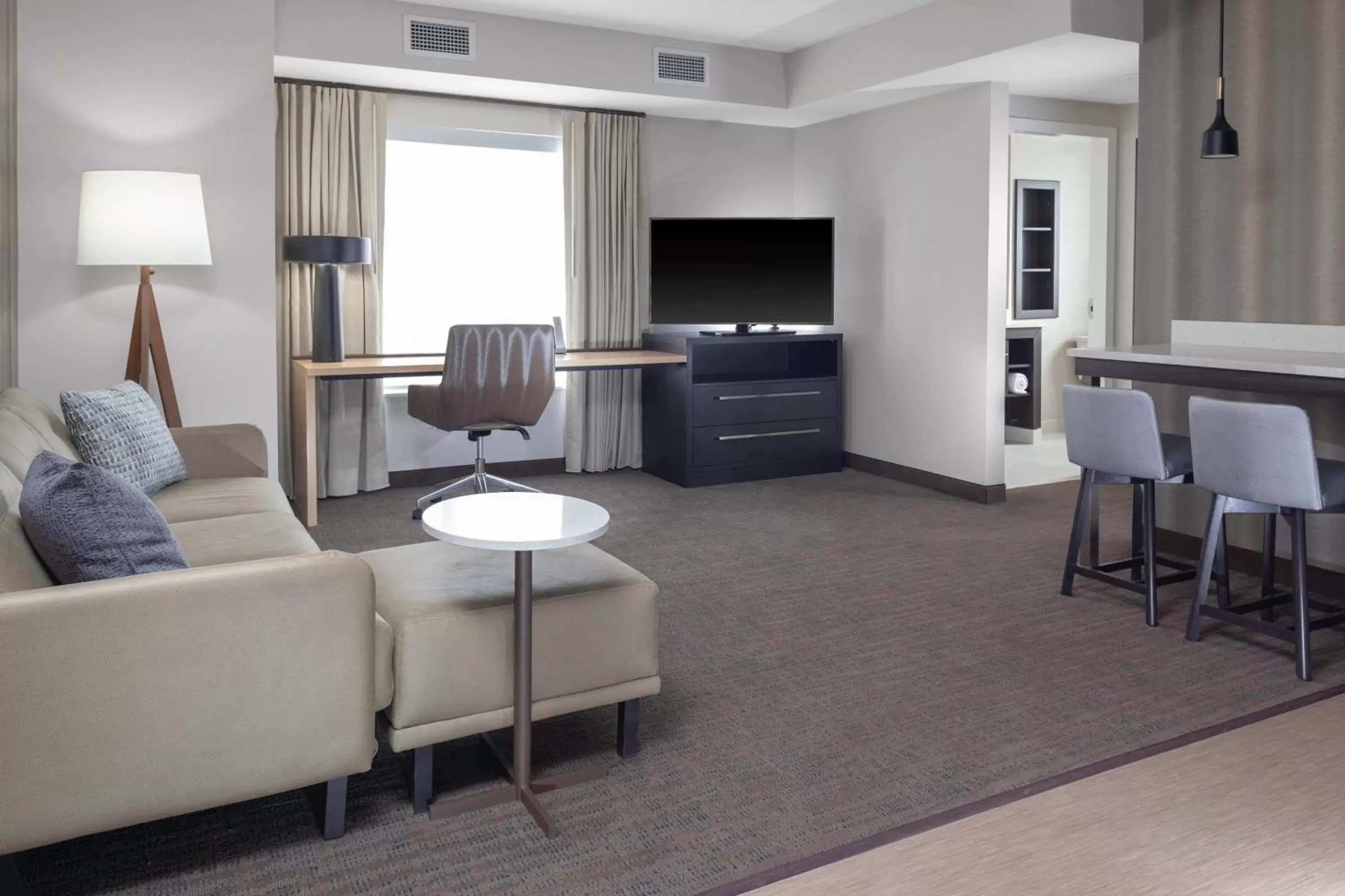 Bedroom, Seating Area in Residence Inn by Marriott St. Louis West County
