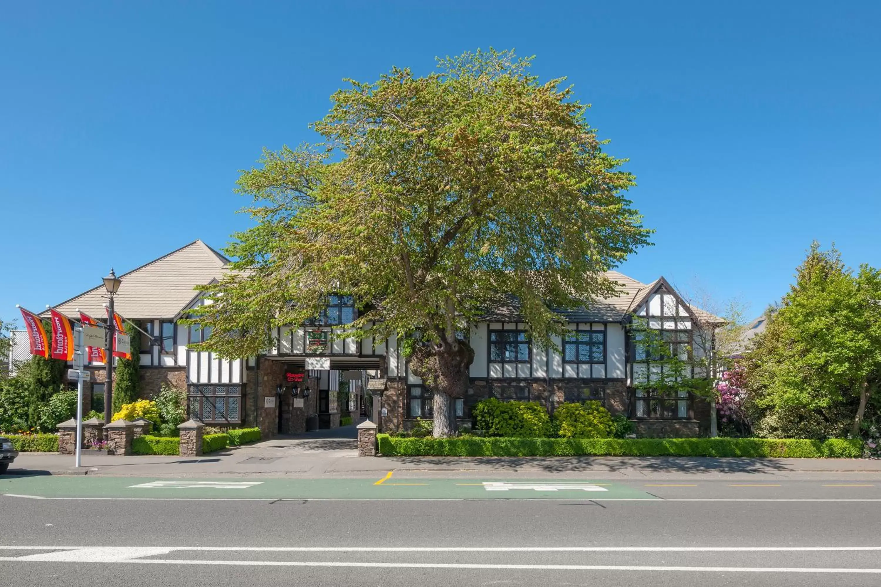 Facade/entrance, Property Building in Scenic Hotel Cotswold